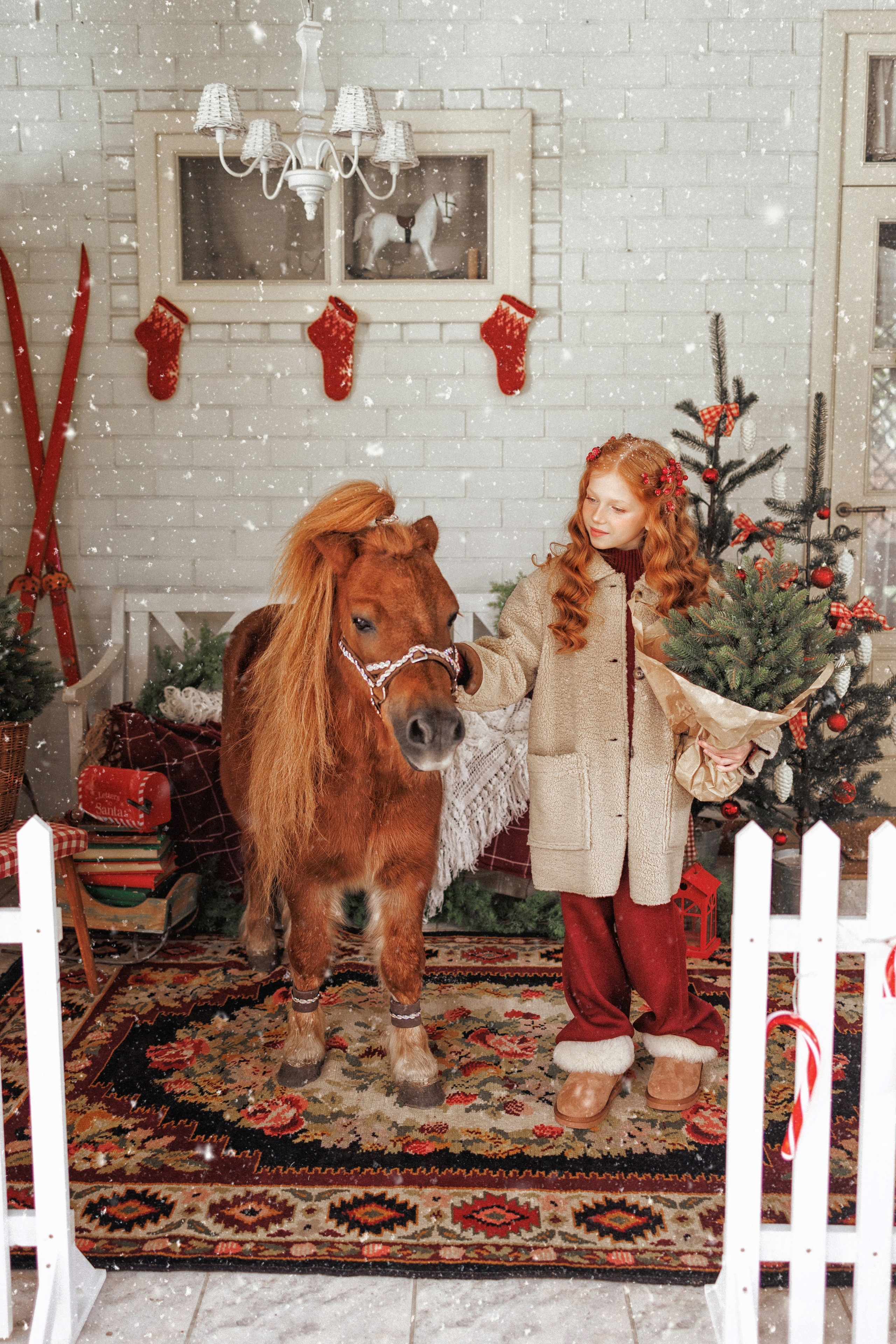 Новогодняя фотосессия с Рыжим пони, город Краснодар. Семейный и детский фотограф в Краснодаре Анна Трашкова
