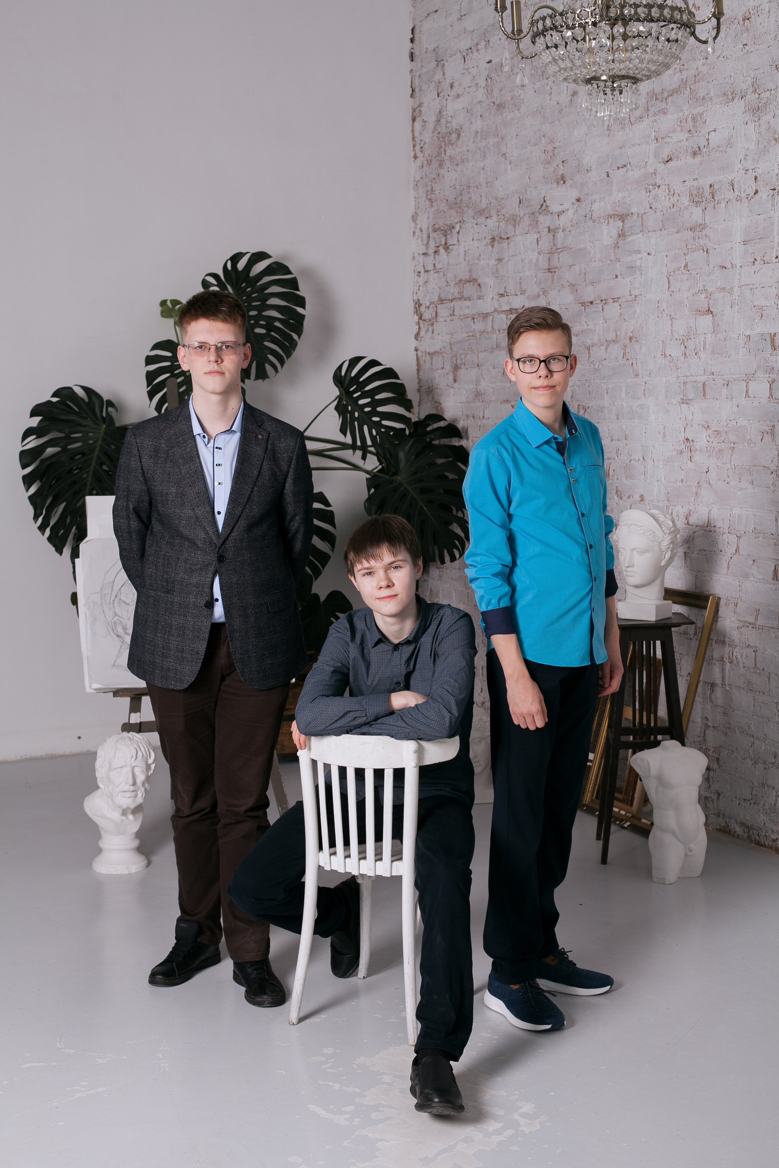 9 класс 37 школа Ярославль. Ирина Коновалова школьный фотограф. Выпускные альбомы Ярославль