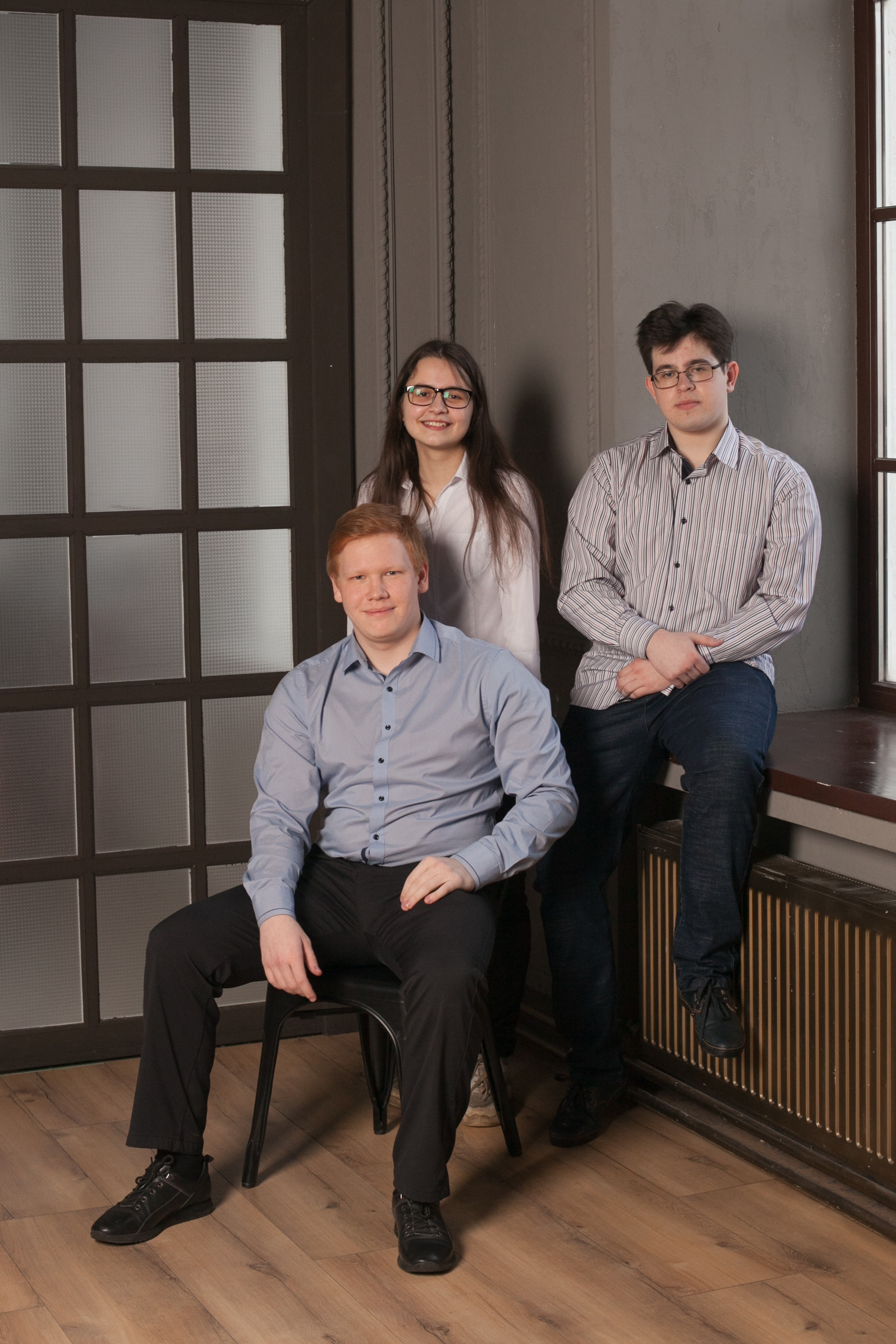 51 школа Ярославль. Ирина Коновалова школьный фотограф. Выпускные альбомы Ярославль