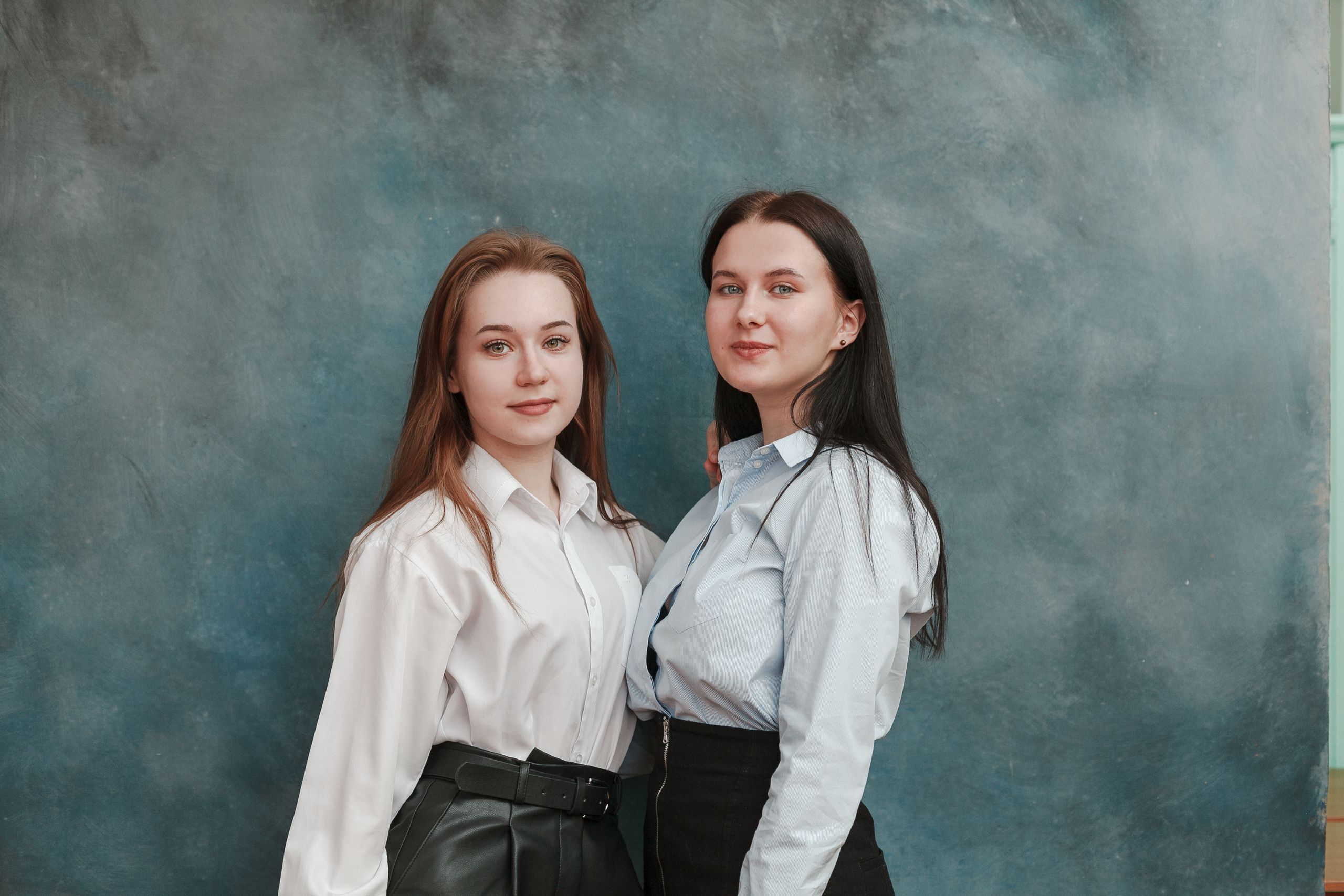 78 школа 11 класс Ярославль. Ирина Коновалова школьный фотограф. Выпускные альбомы Ярославль