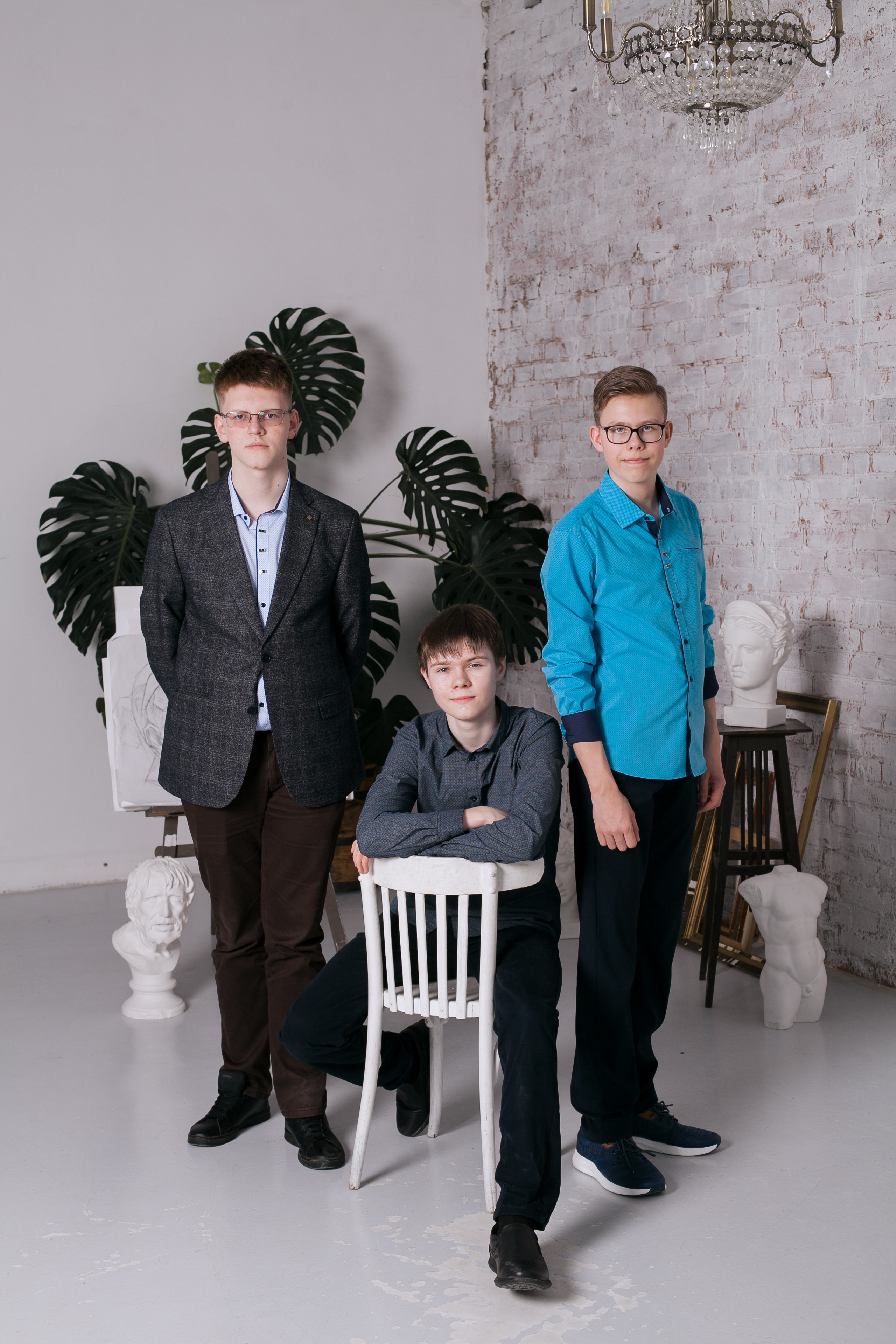 9 класс 37 школа Ярославль. Ирина Коновалова школьный фотограф. Выпускные альбомы Ярославль