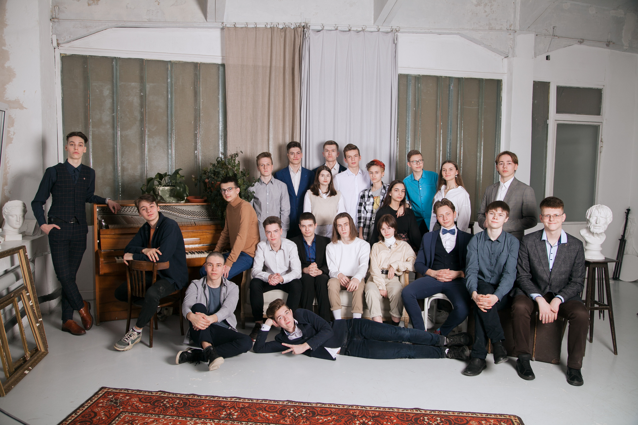 9 класс 37 школа Ярославль. Ирина Коновалова школьный фотограф. Выпускные альбомы Ярославль