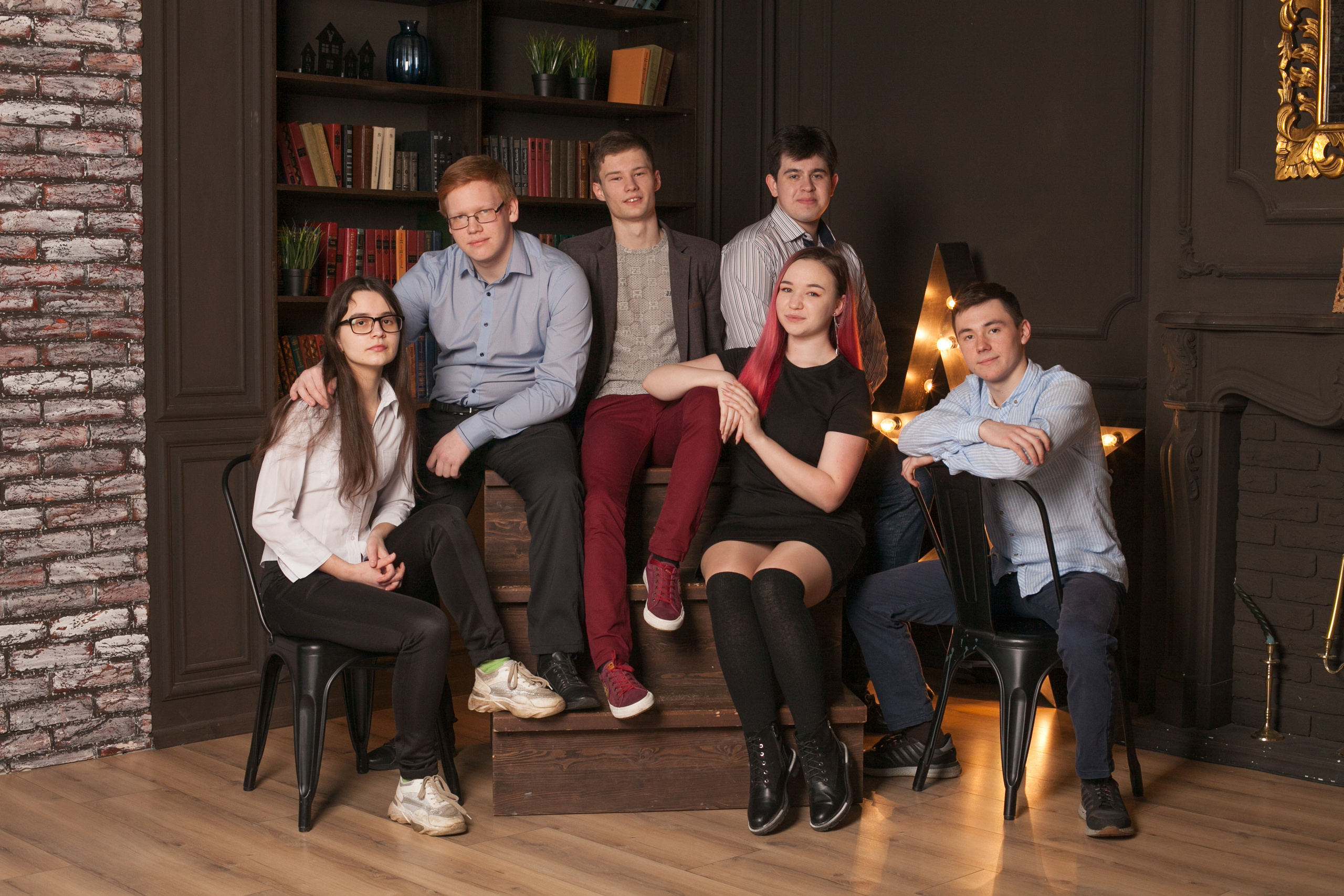 Школьники в библиотеке фотосъемка