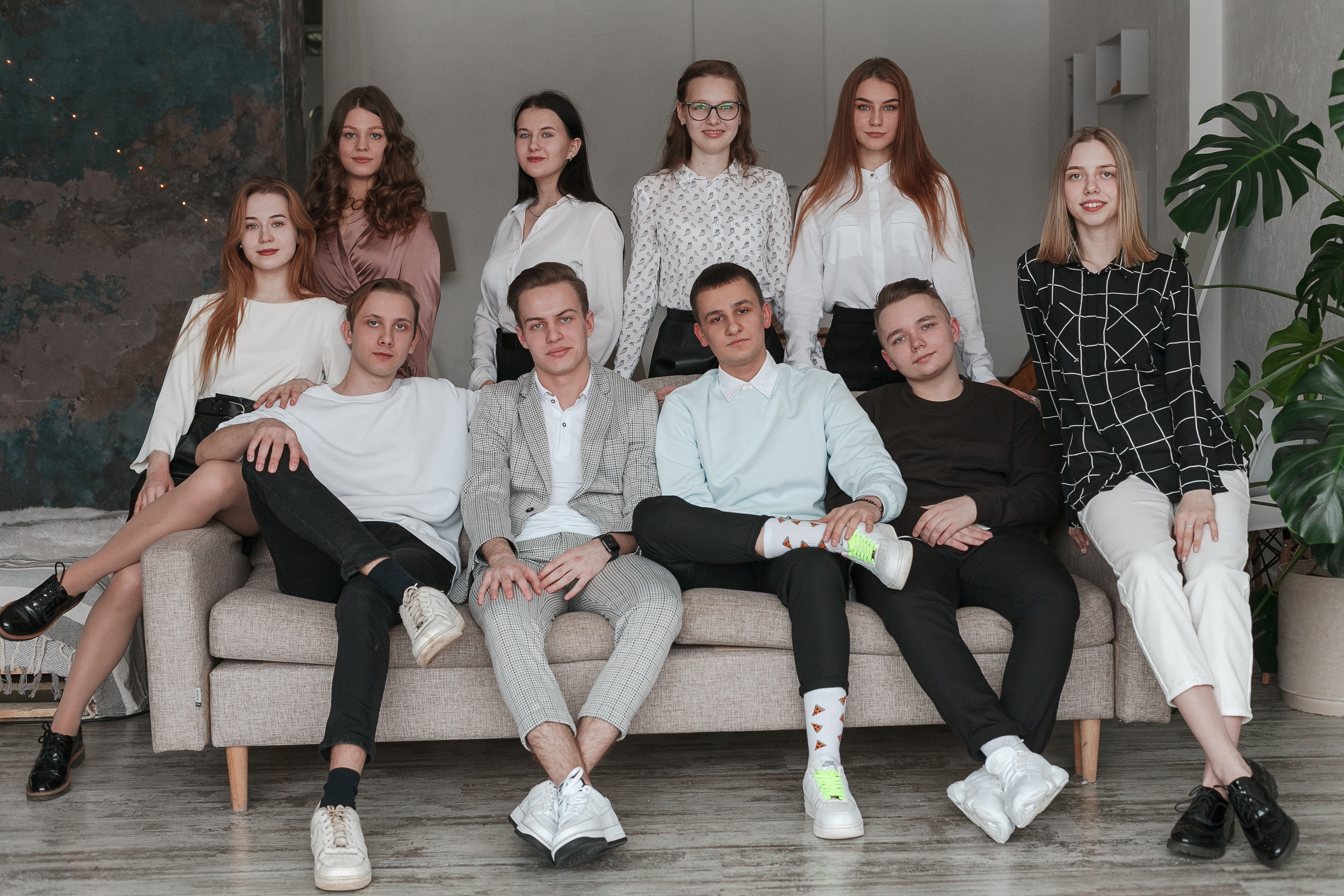 78 школа 11 класс Ярославль. Ирина Коновалова школьный фотограф. Выпускные альбомы Ярославль