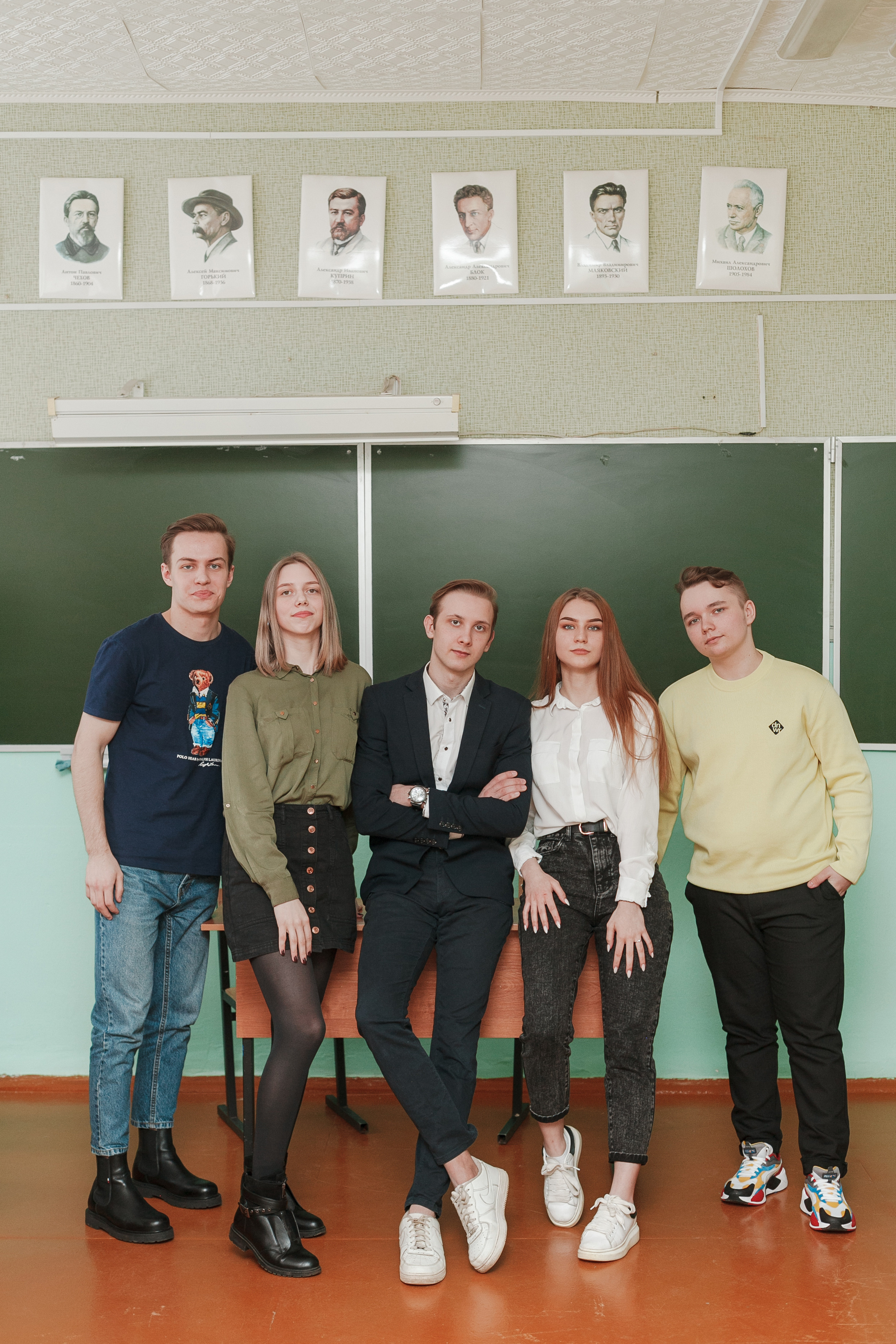 78 школа 11 класс Ярославль. Ирина Коновалова школьный фотограф. Выпускные альбомы Ярославль