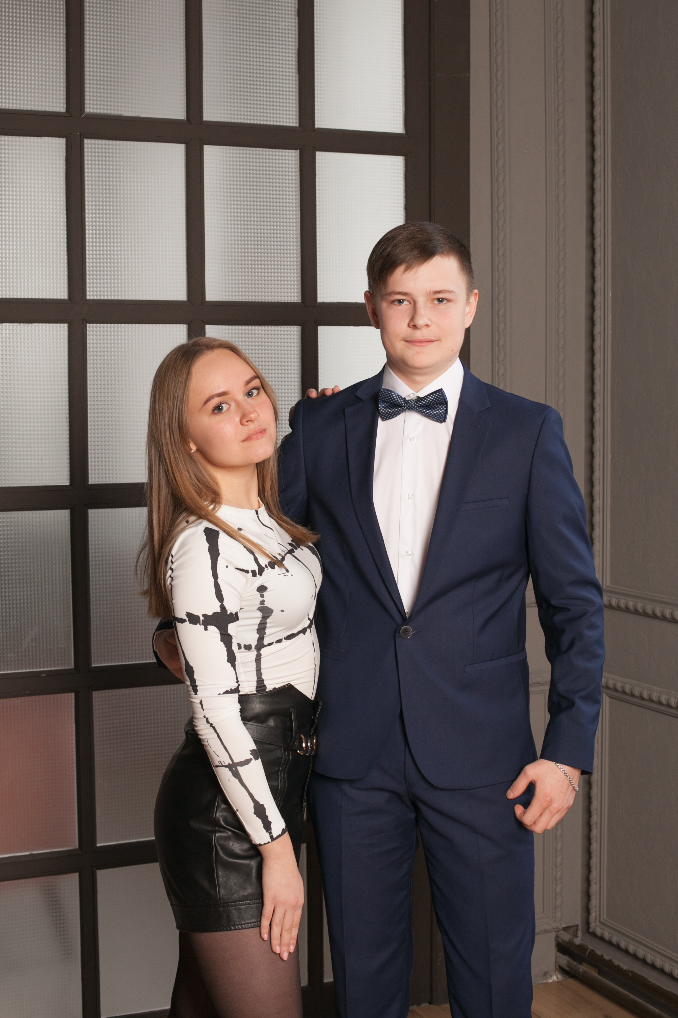 51 школа Ярославль. Ирина Коновалова школьный фотограф. Выпускные альбомы Ярославль