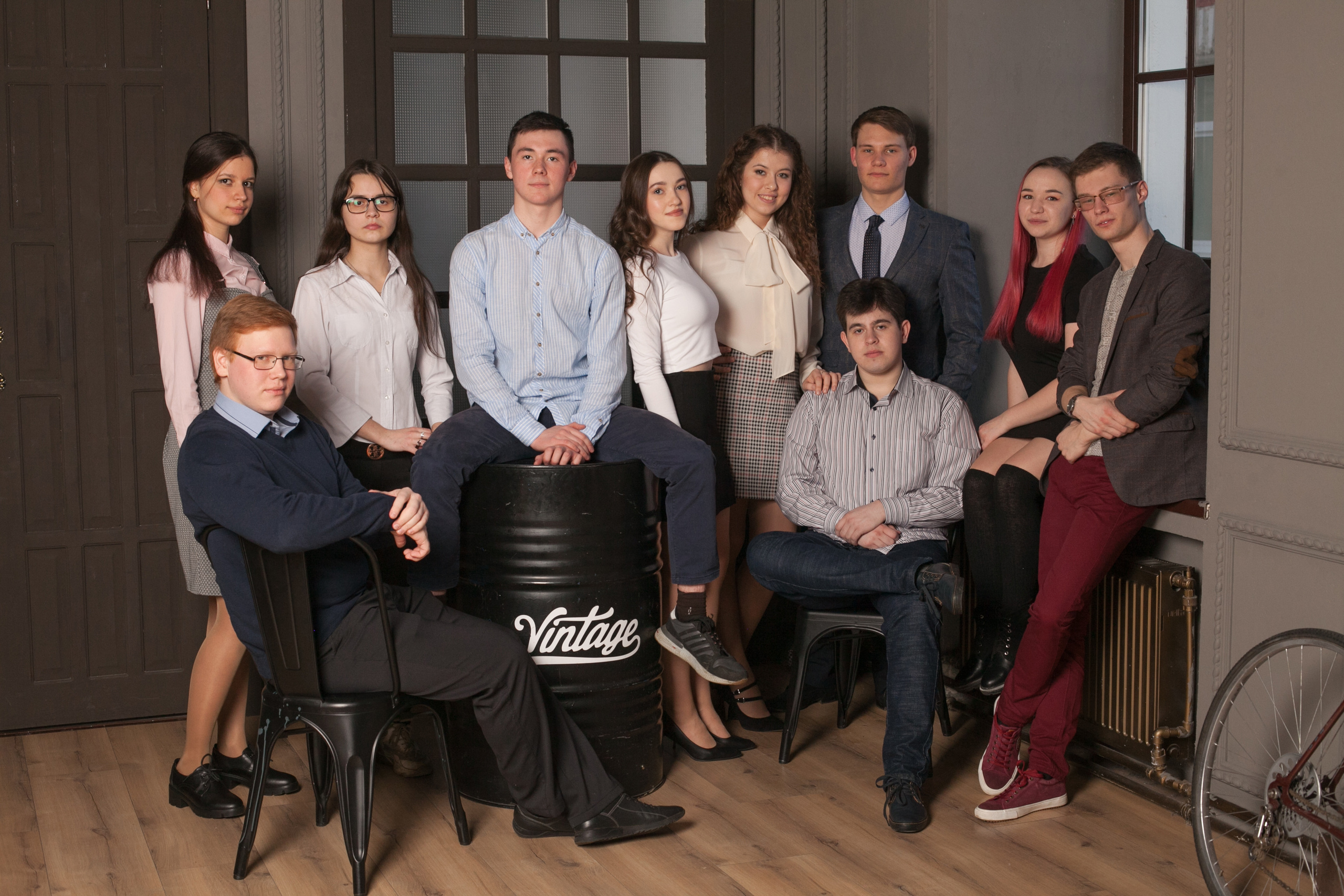 51 школа Ярославль. Ирина Коновалова школьный фотограф. Выпускные альбомы Ярославль