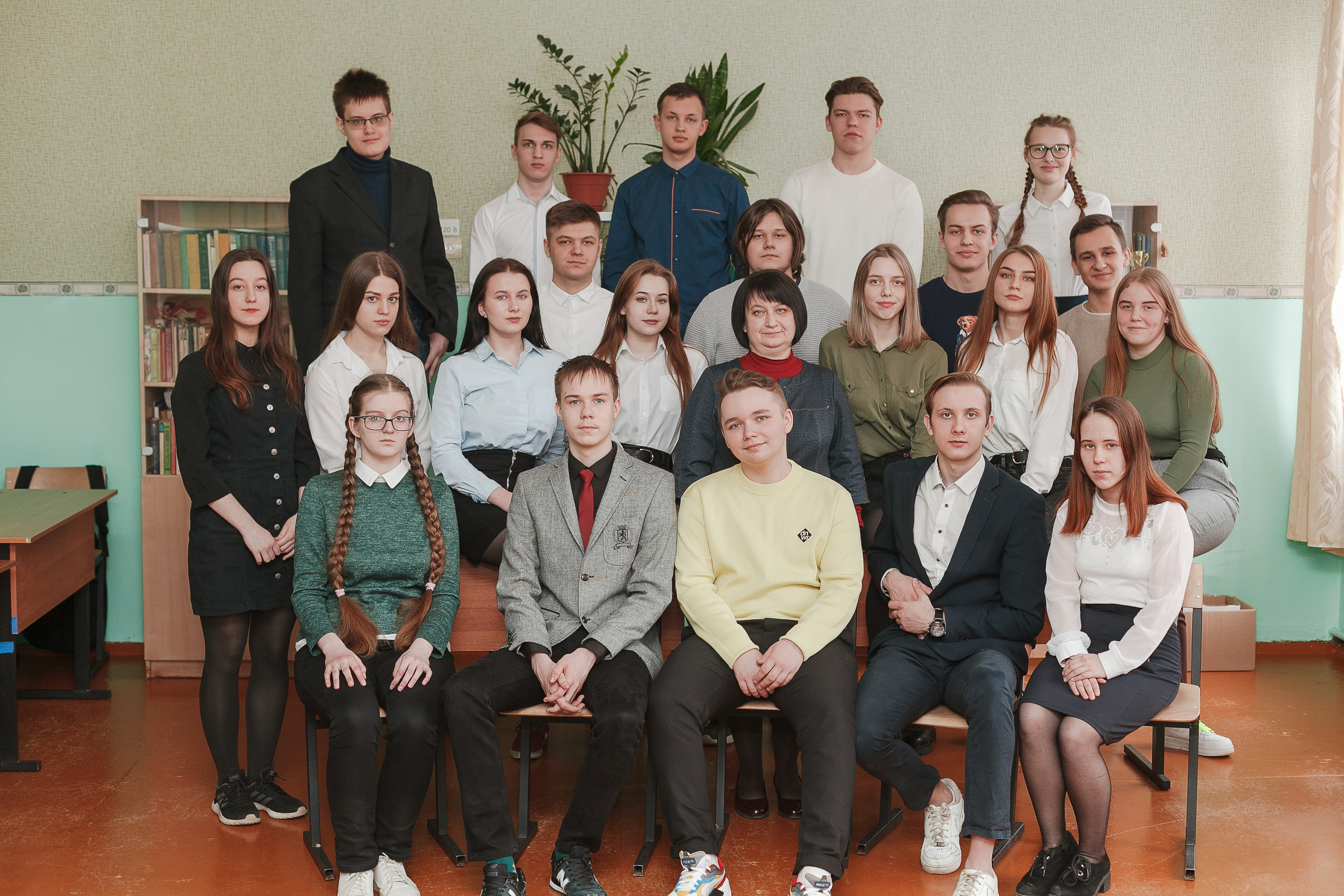 78 школа 11 класс Ярославль. Ирина Коновалова школьный фотограф. Выпускные альбомы Ярославль