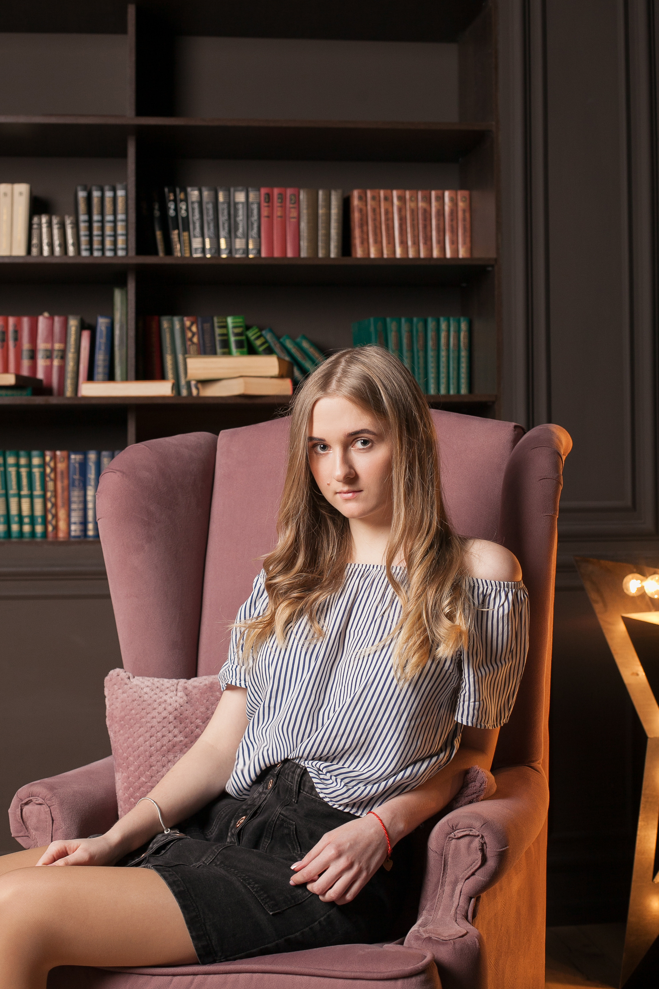 51 школа Ярославль. Ирина Коновалова школьный фотограф. Выпускные альбомы Ярославль