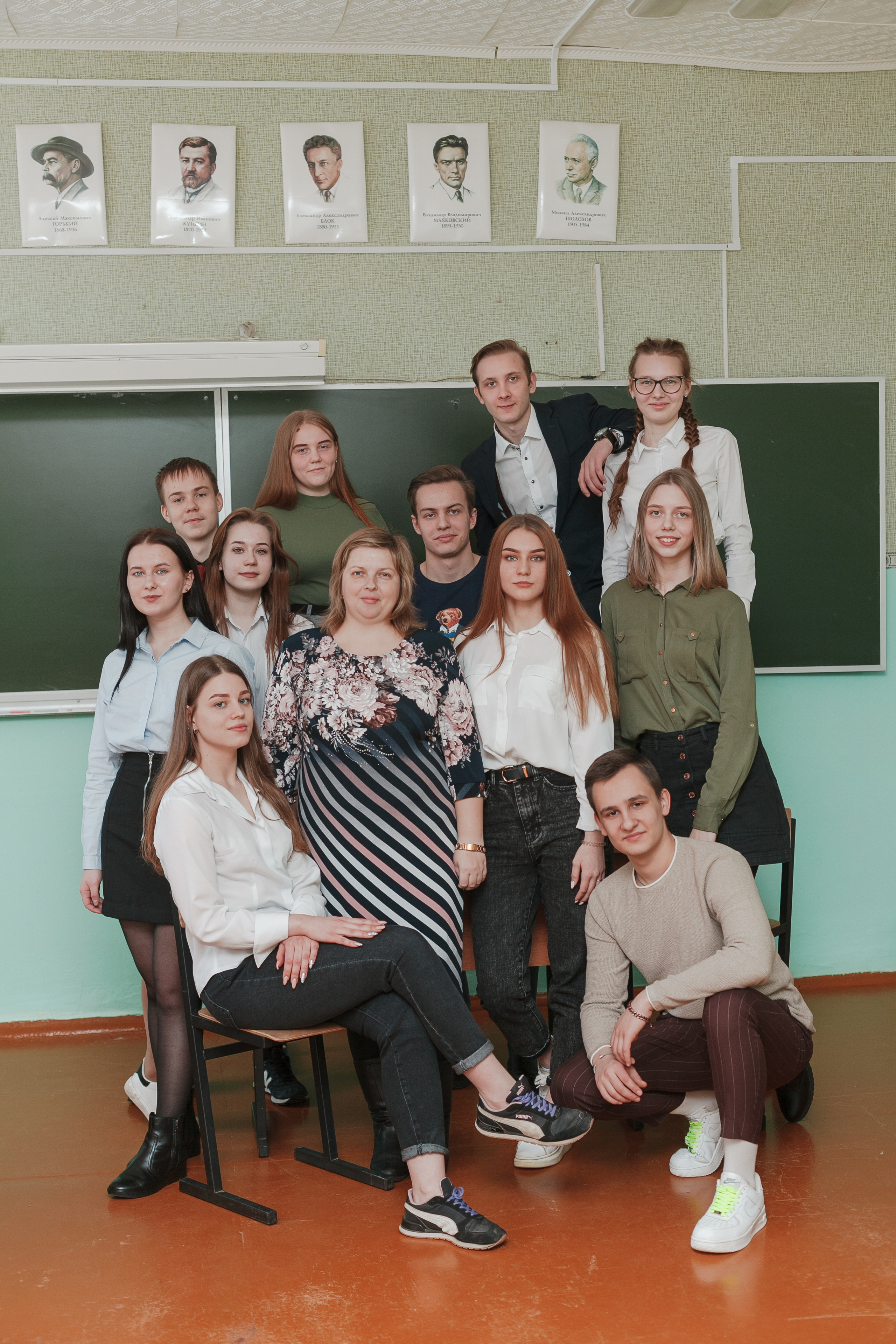 78 школа 11 класс Ярославль. Ирина Коновалова школьный фотограф. Выпускные альбомы Ярославль