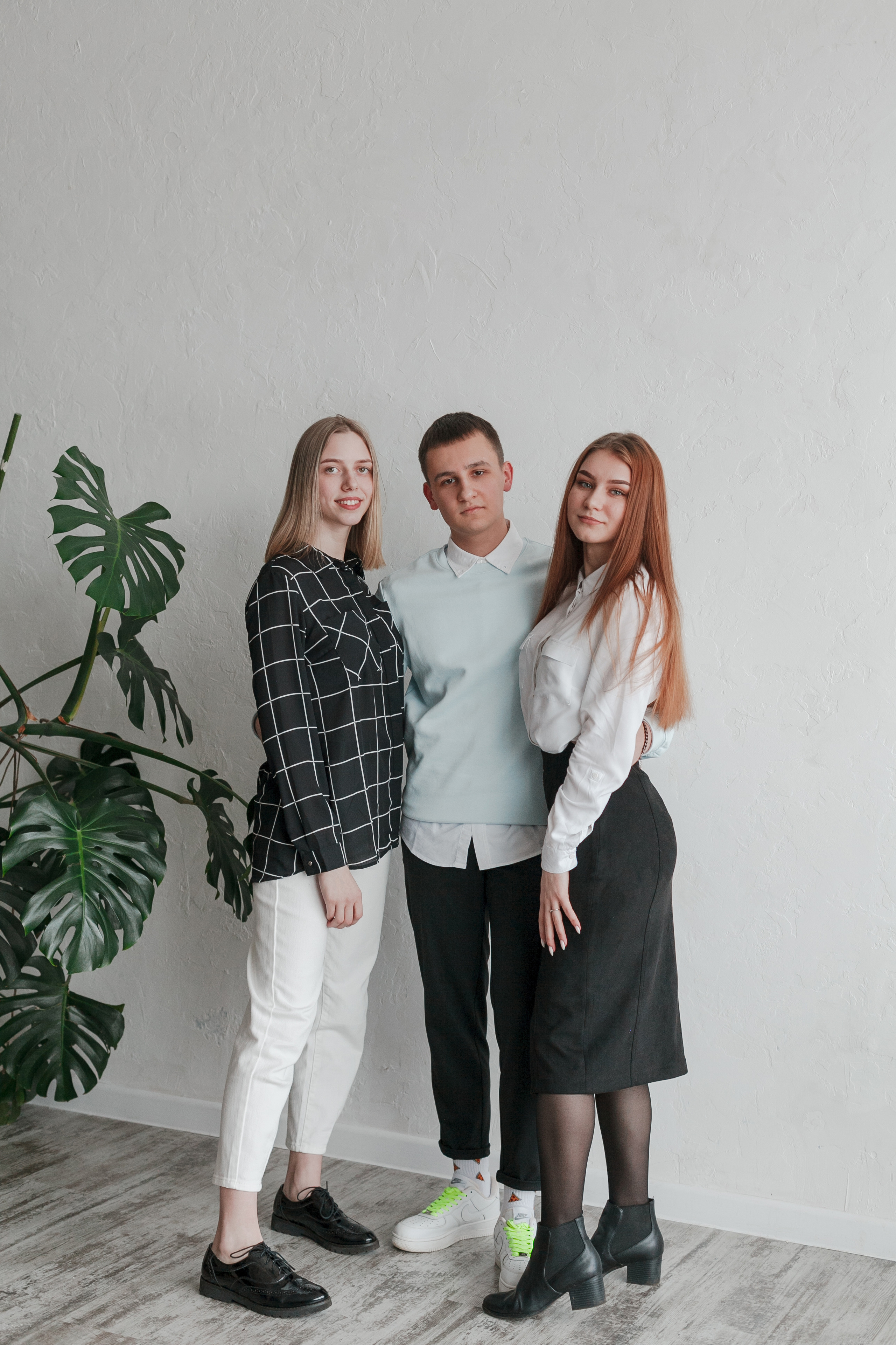 78 школа 11 класс Ярославль. Ирина Коновалова школьный фотограф. Выпускные альбомы Ярославль