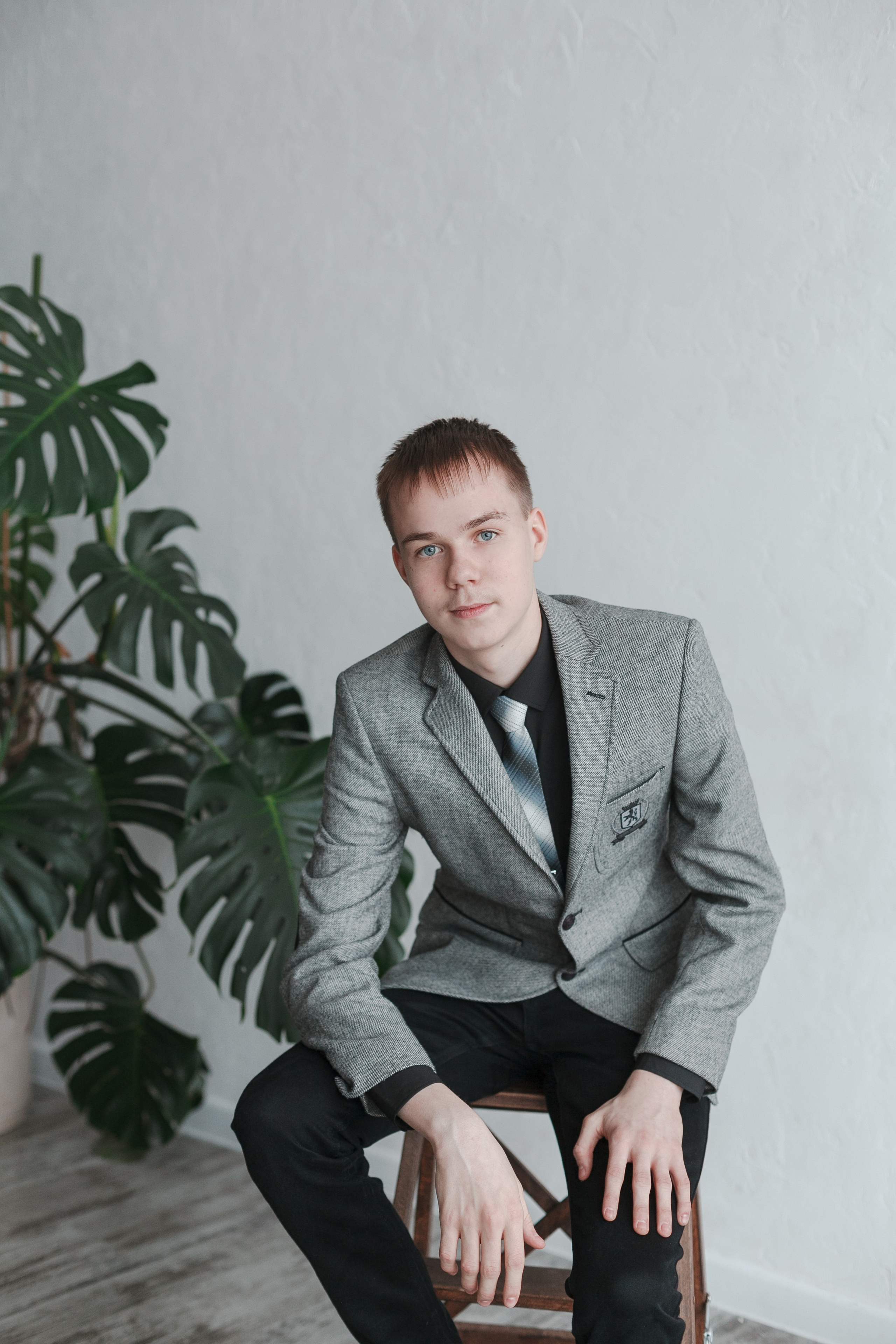 78 школа 11 класс Ярославль. Ирина Коновалова школьный фотограф. Выпускные альбомы Ярославль