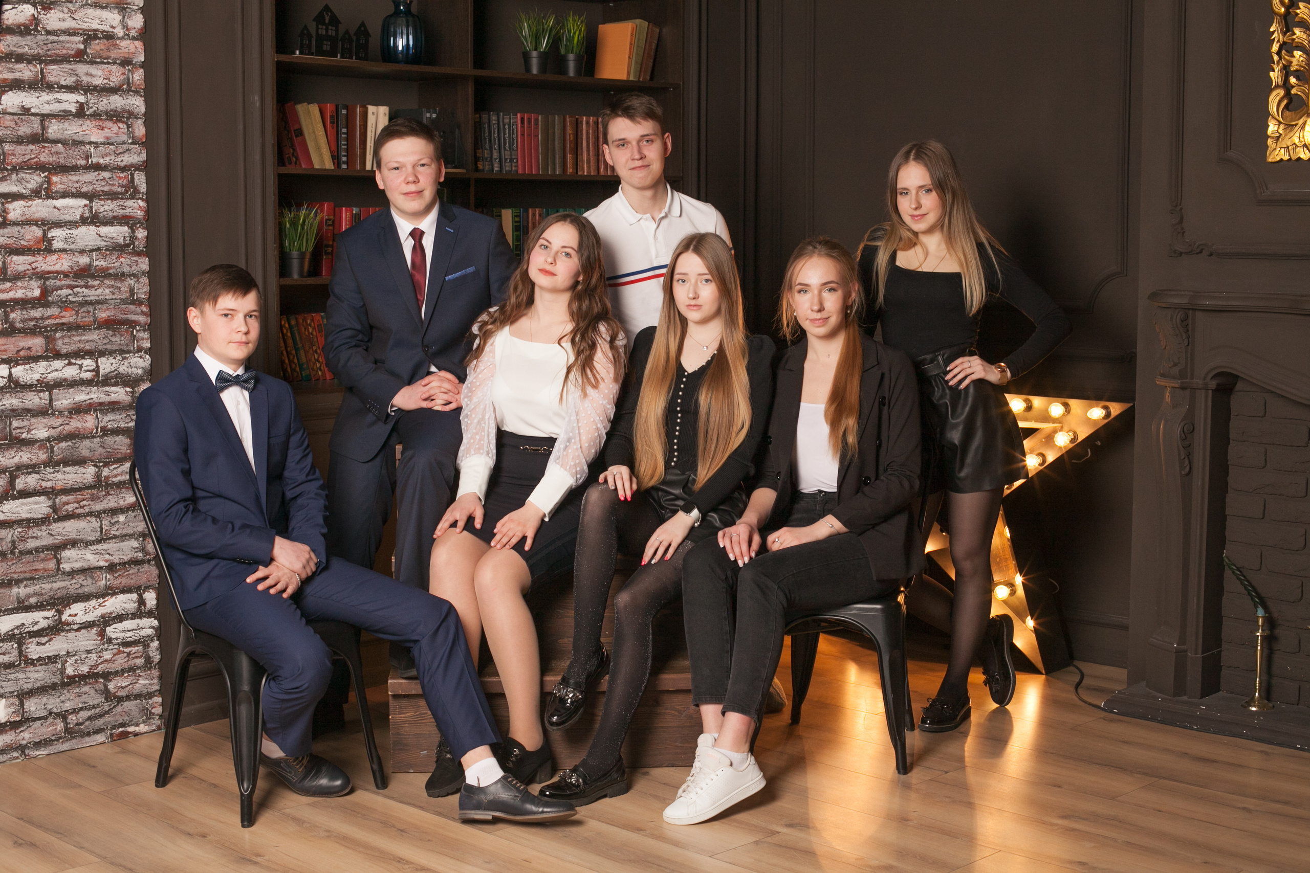 51 школа Ярославль. Ирина Коновалова школьный фотограф. Выпускные альбомы Ярославль