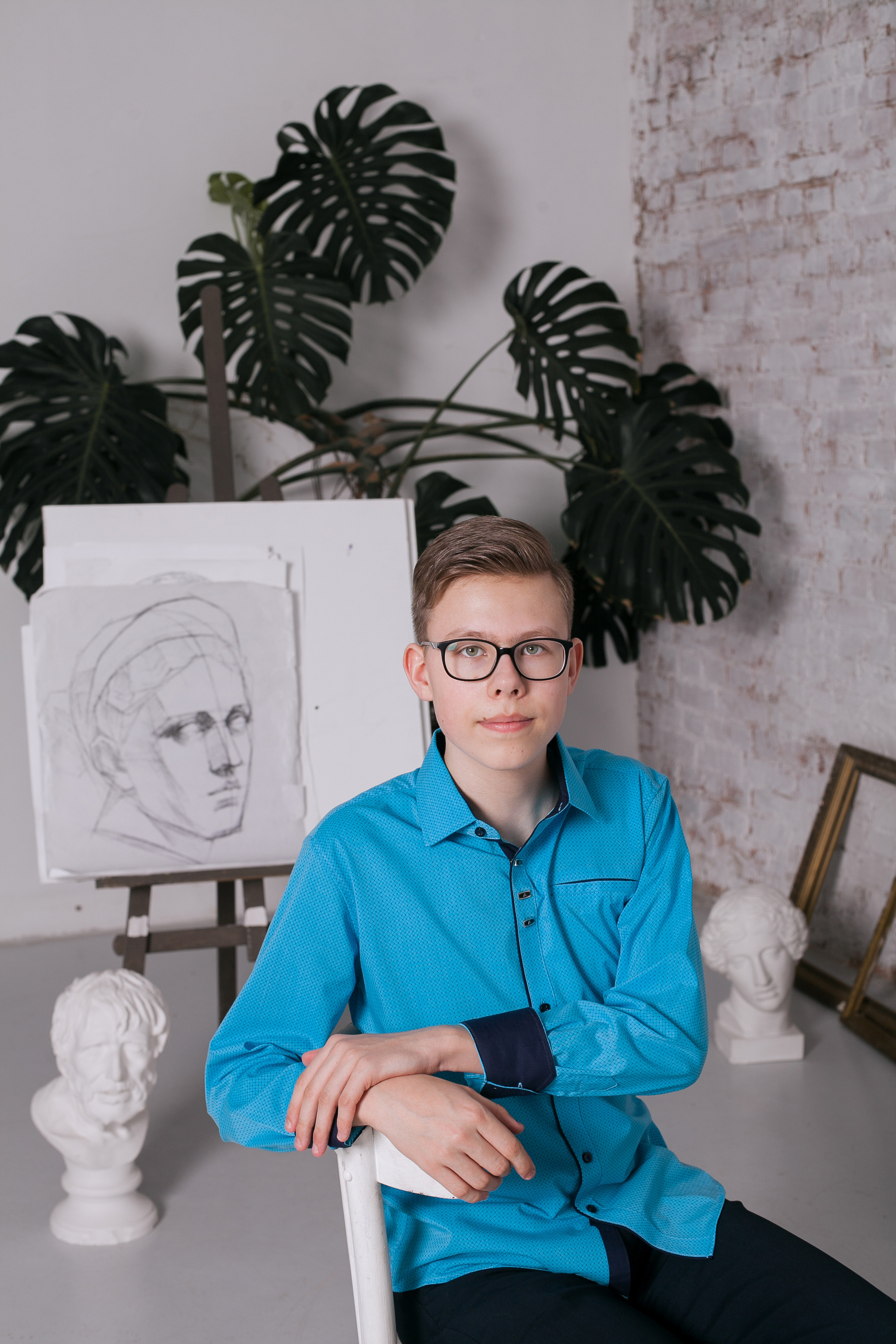 9 класс 37 школа Ярославль. Ирина Коновалова школьный фотограф. Выпускные альбомы Ярославль