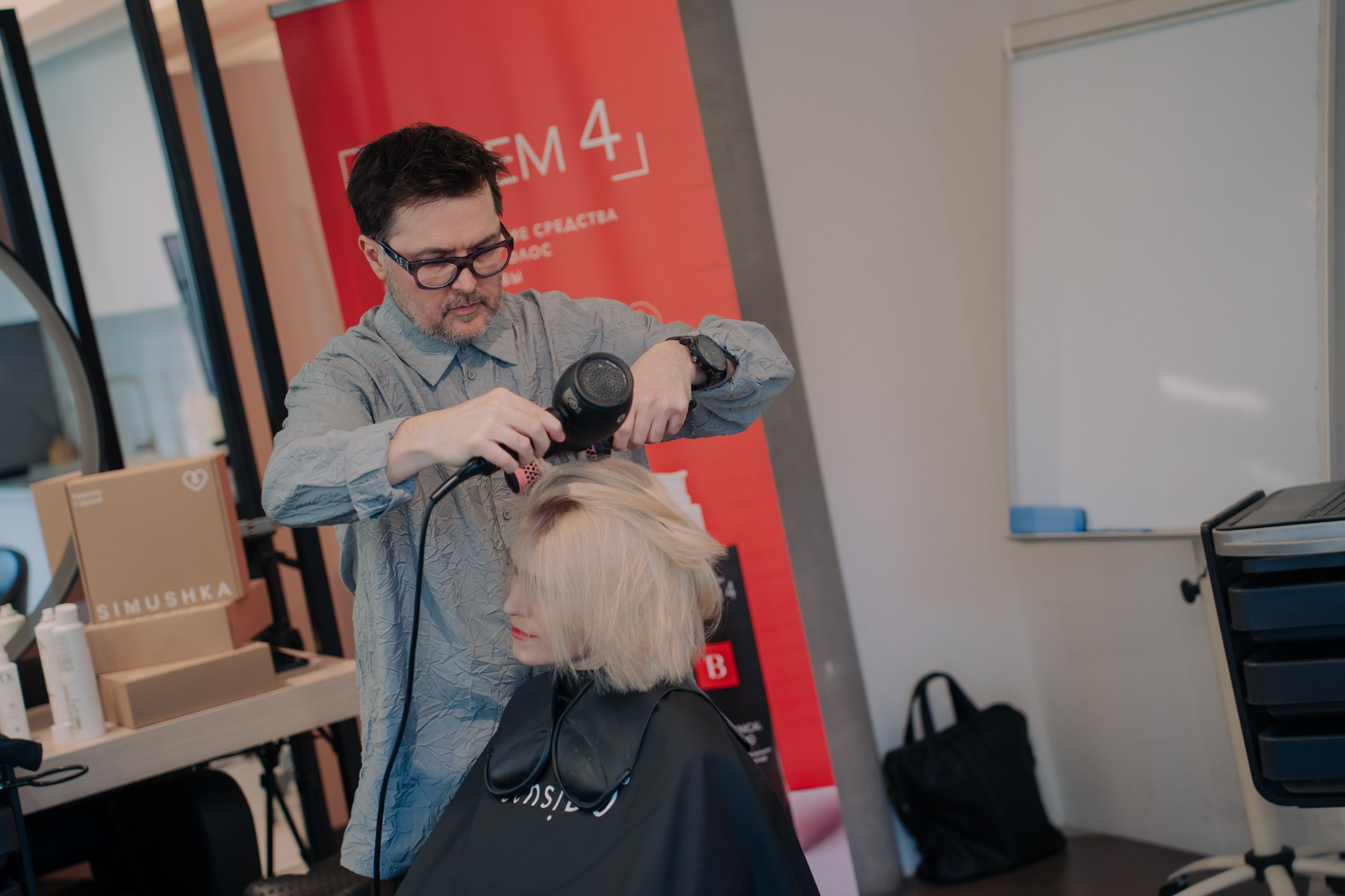 Мастер класс по стрижкам от Олега Курникова. Портретный и репортажный фотограф в Санкт-Петербурге Максим Пашков