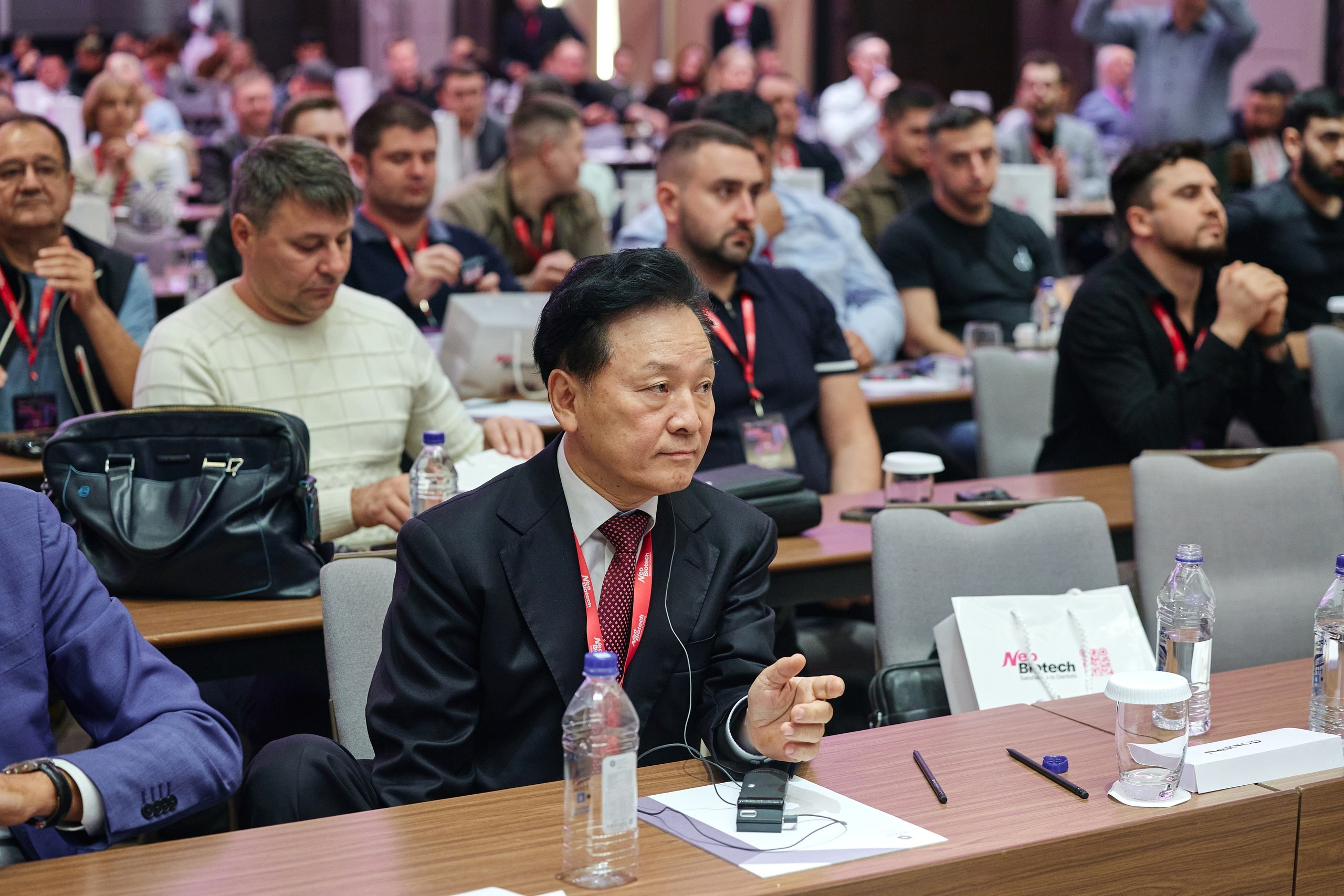 Конгресс имплантологов Neo Biotech 2025. Антон Артюшин, портретный фотограф. Москва