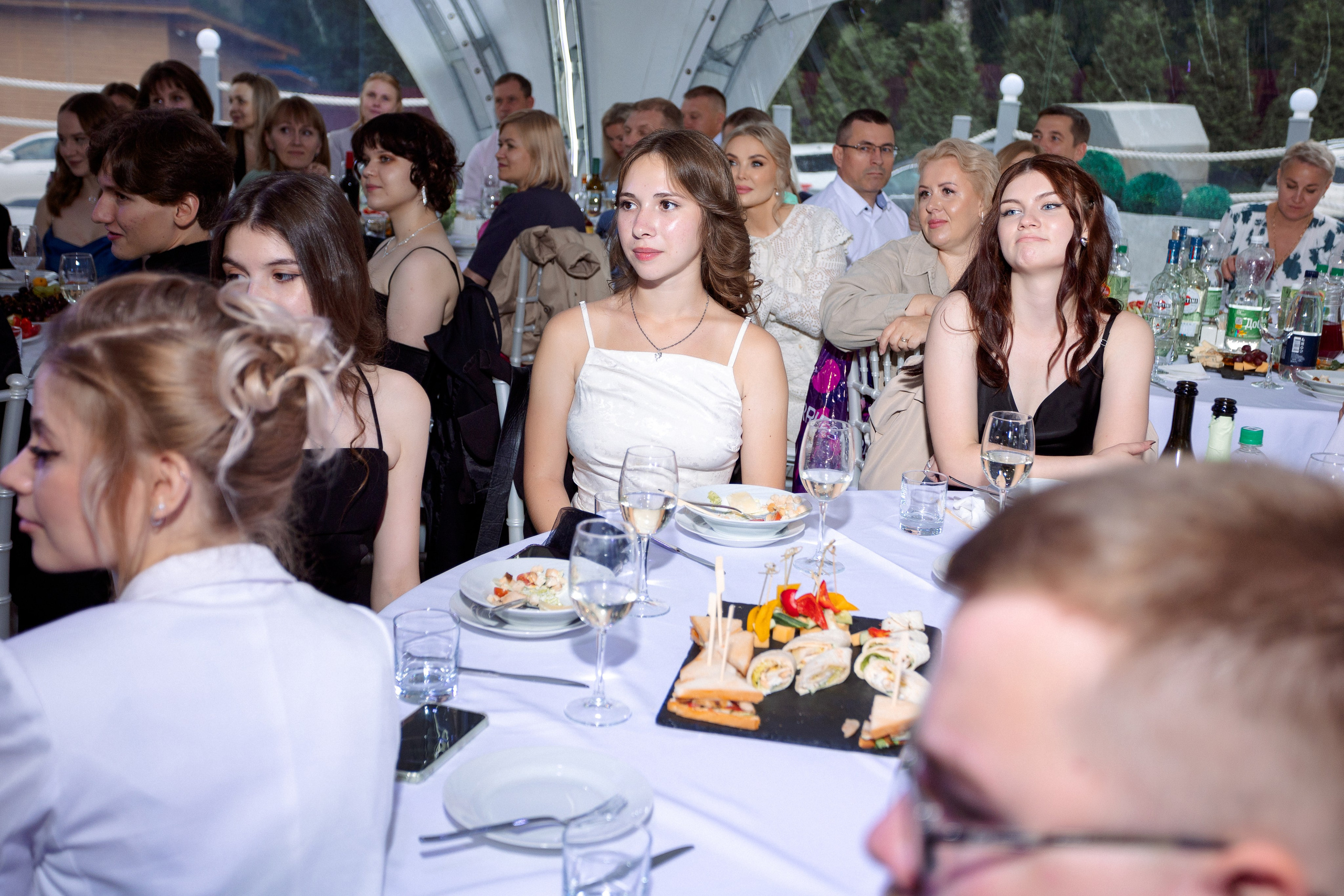 ВЫПУСКНОЙ: Волки-Липки. Все фото. Профессиональный фотограф в Ижевске Леша Петров