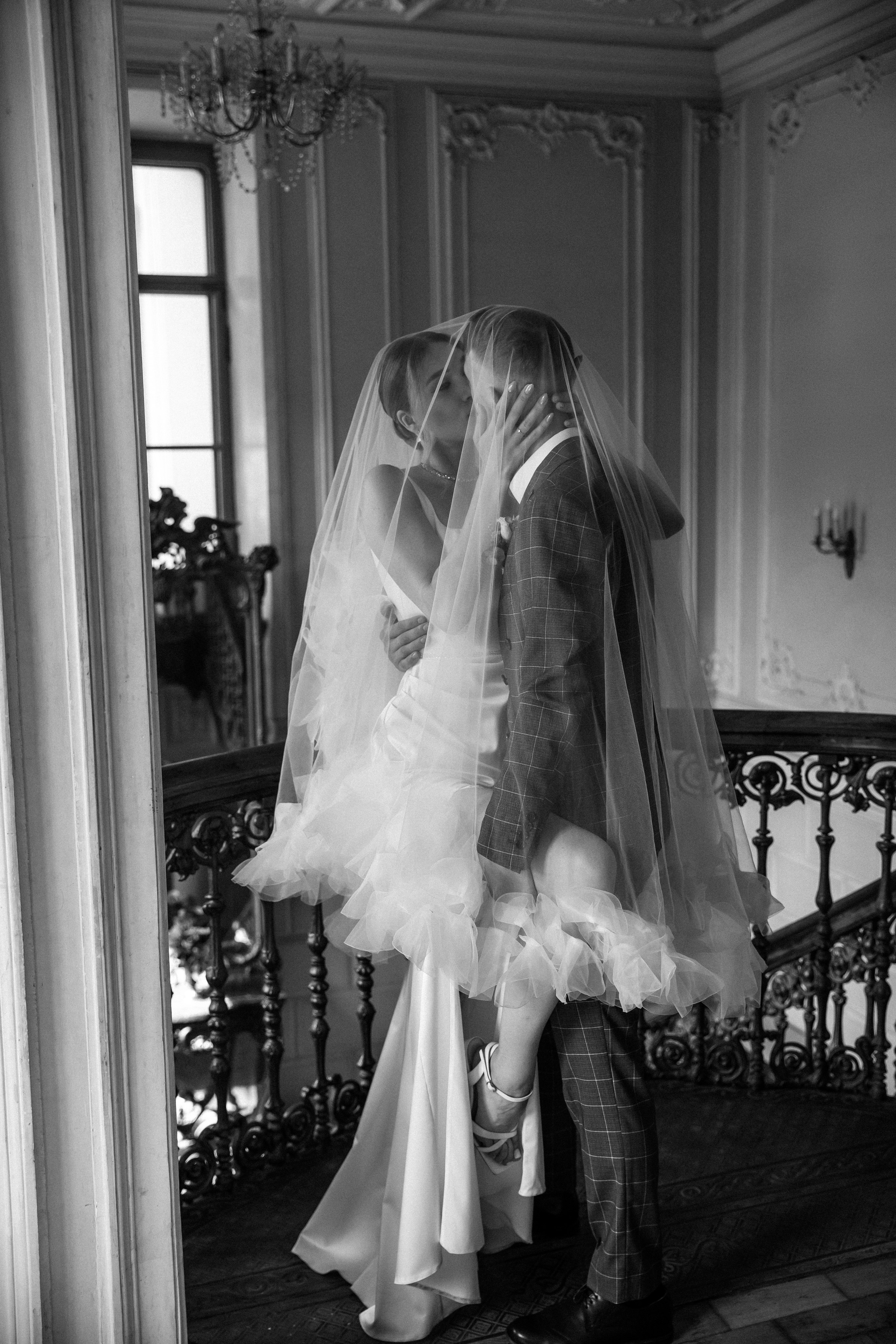 Свадебная фотосессия в Библиотеке имени Пушкина