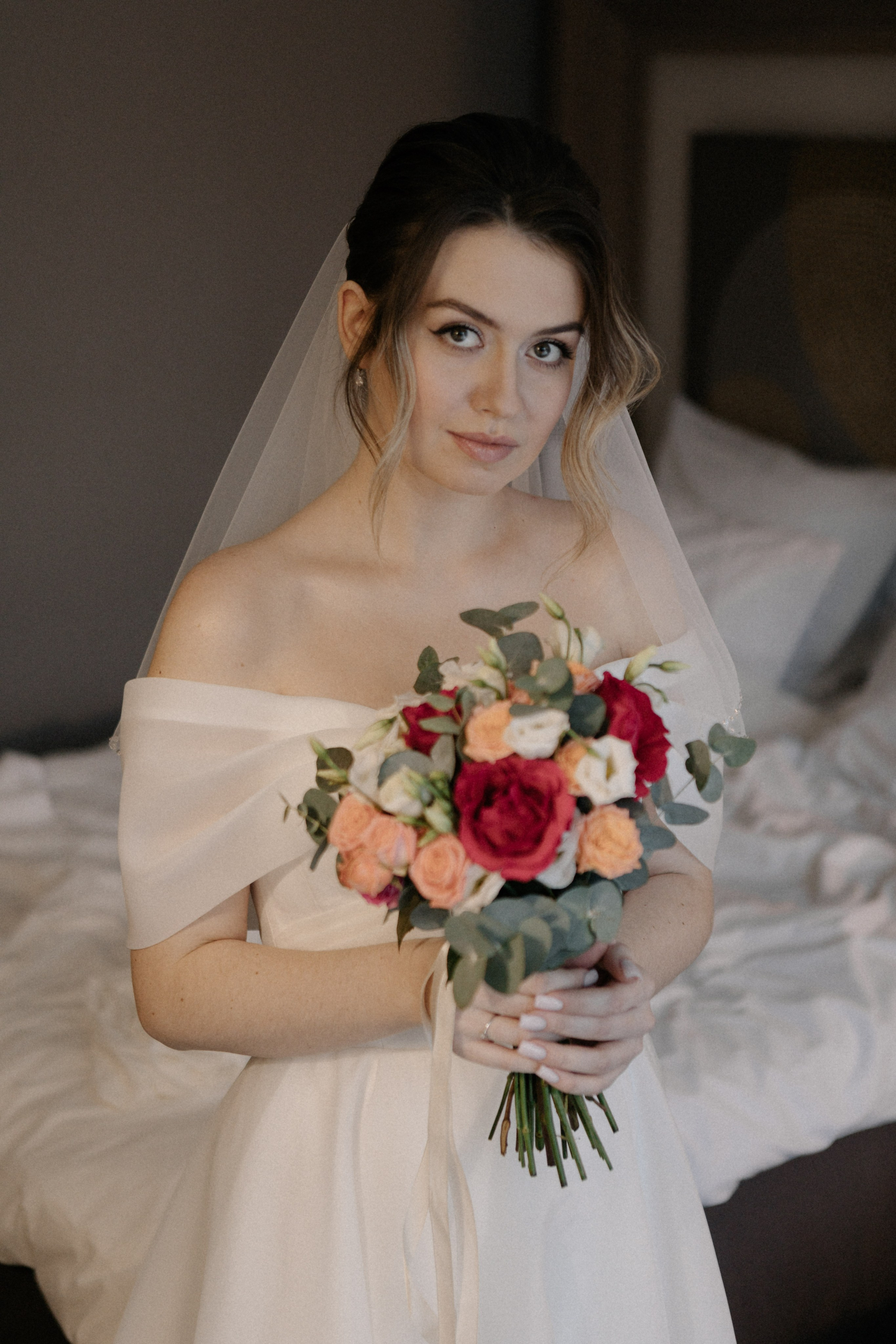 Ксюша и Илья. Утро в отеле роспись в Birds. Свадебный и портретный фотограф в Москве Анастасия Масюк