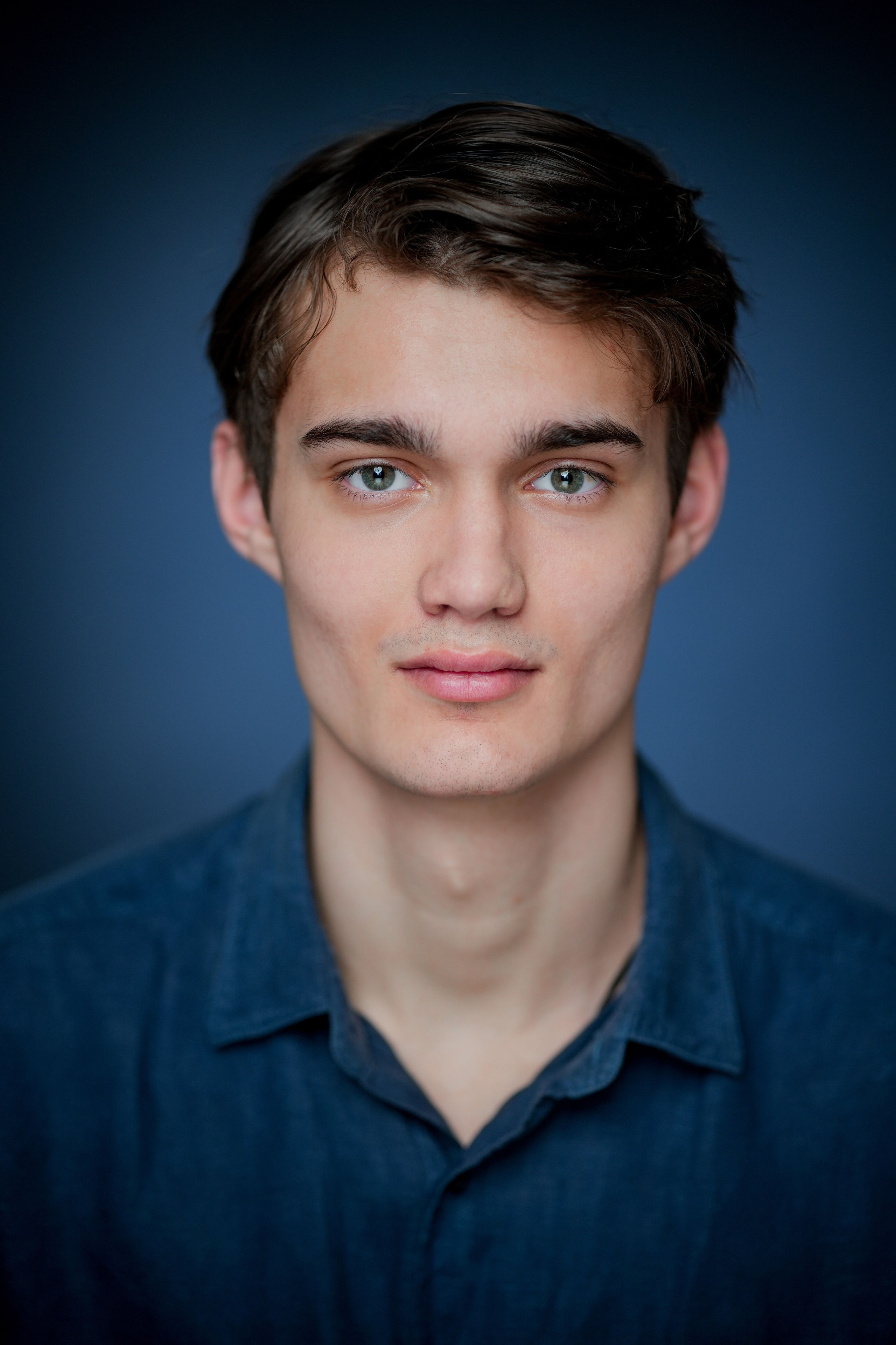 Актёр Максим Дружинин. Портретная съемка в Москве, студийный фотограф Игорь Фомин