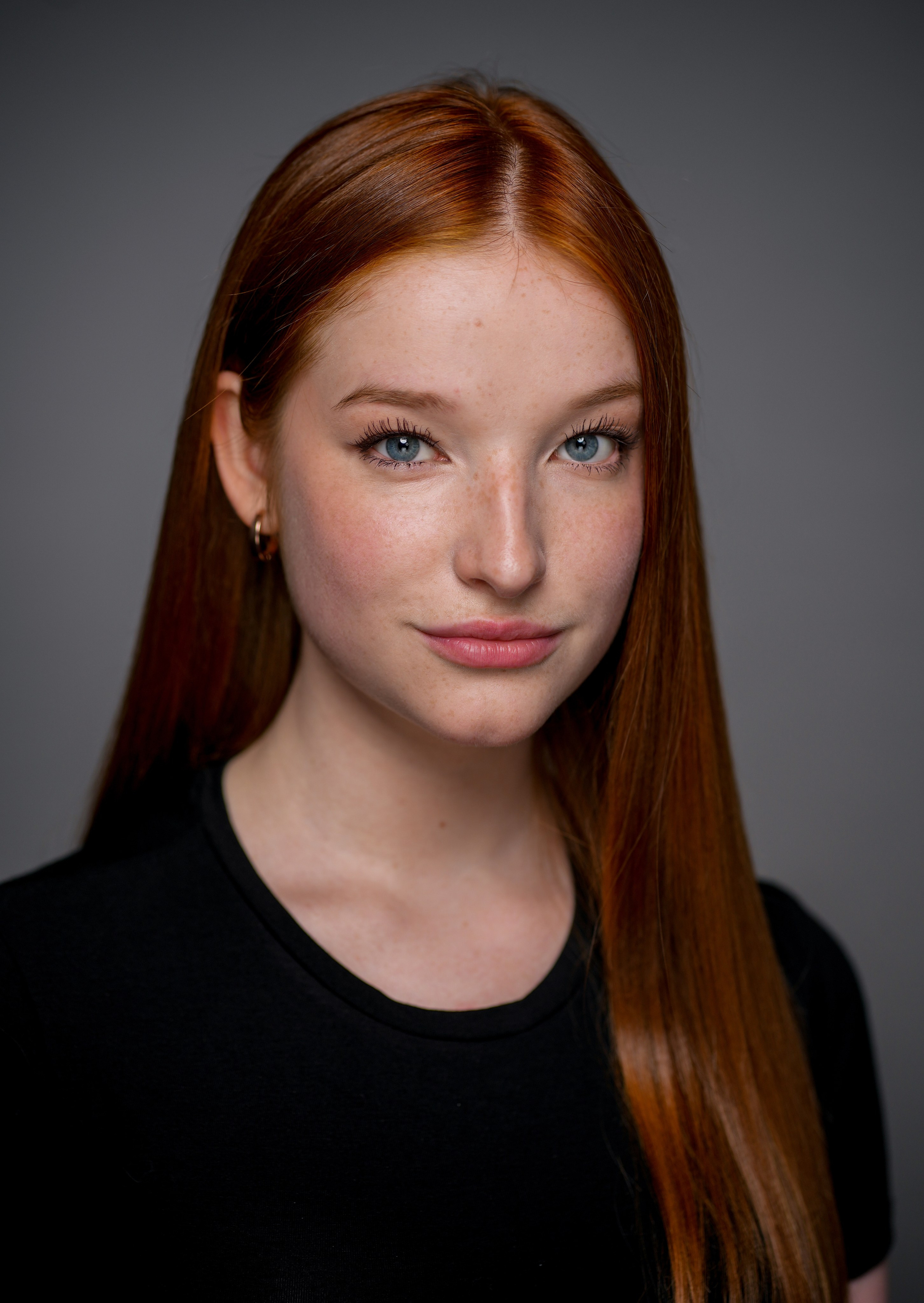 Актриса Алеана Антонюк. Портретная съемка в Москве, студийный фотограф Игорь Фомин