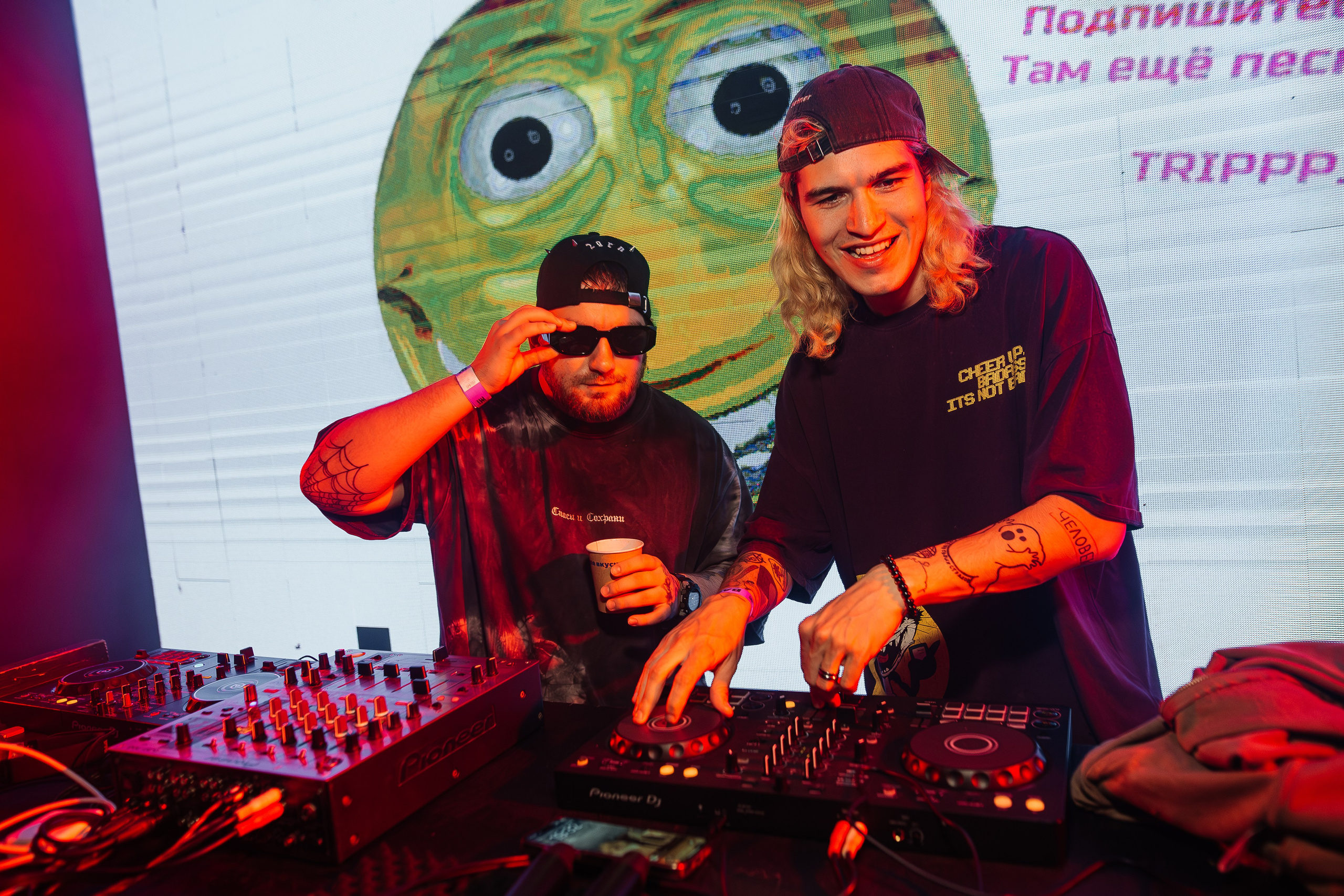 Хрися и Hotzzen. Factory 3. 18.04.2025. Главная