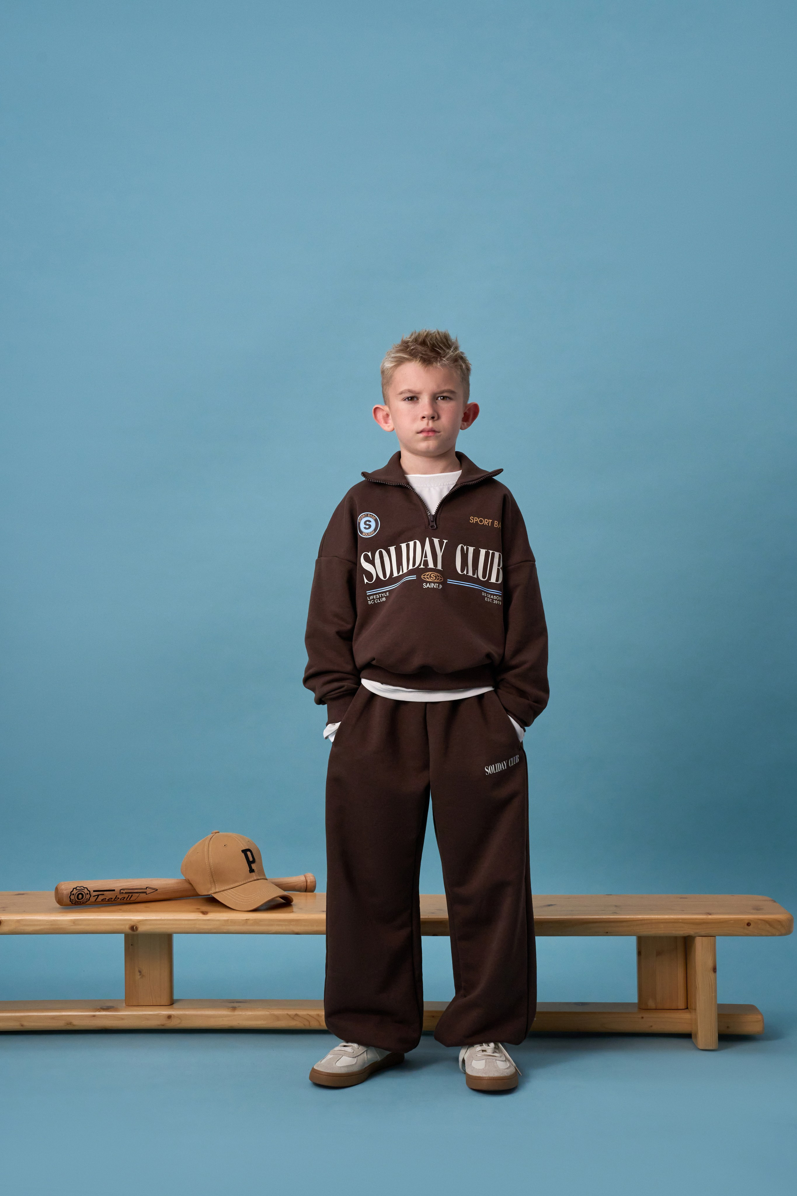 VINTAGE FAMILY CLUB. Creative Fashion Photographer & Art Director