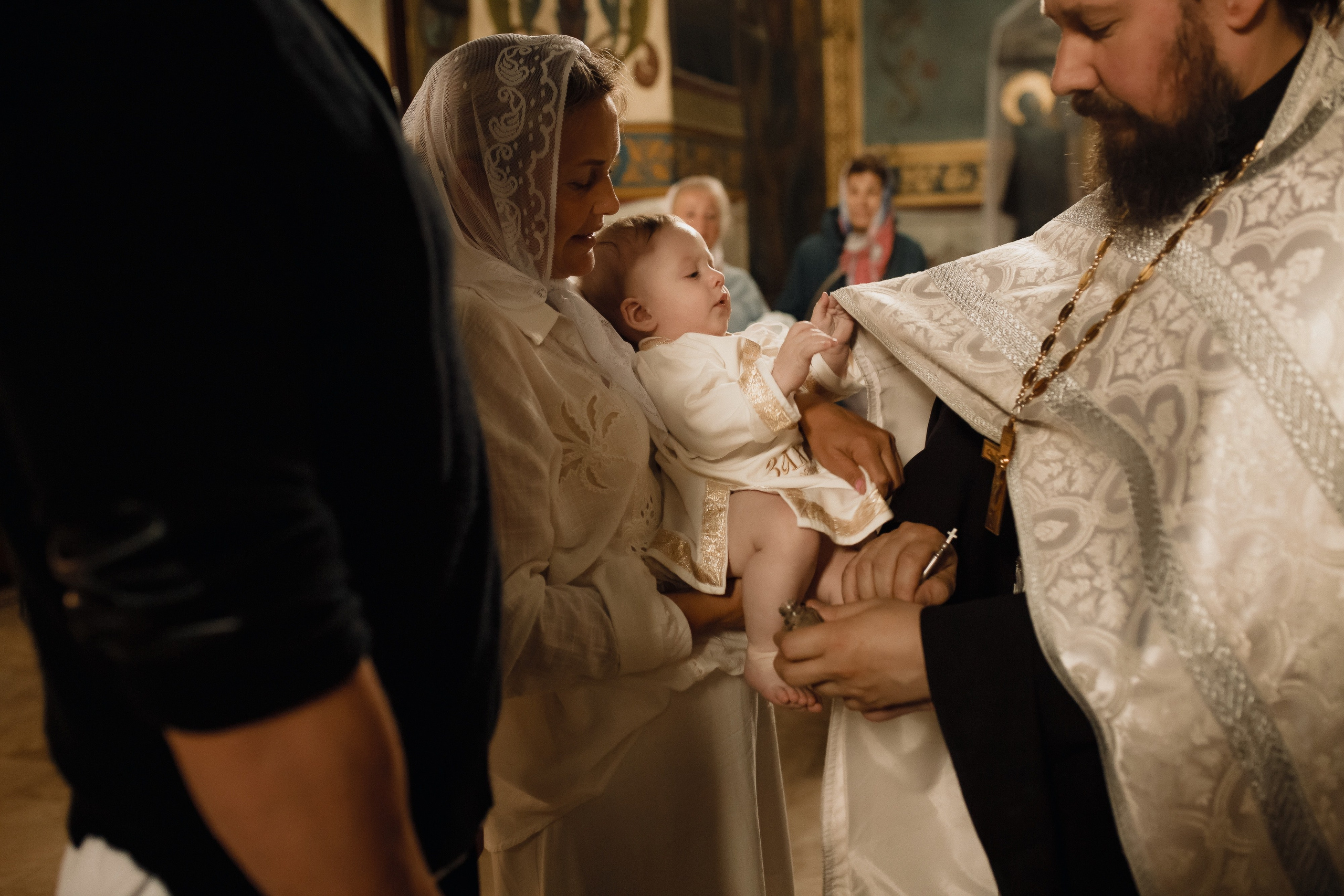 Таинство крещения Захара. Семейный фотограф Арина Батуева