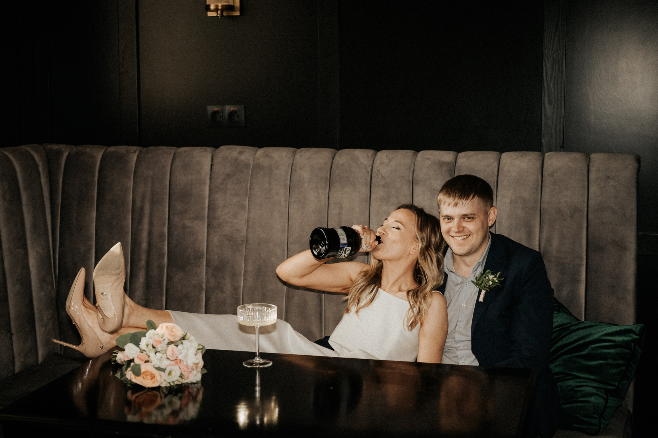 Свадебные фотографии. Фотограф в Барнауле Дарья Бутурлакина. Люби.Цени.Касайся