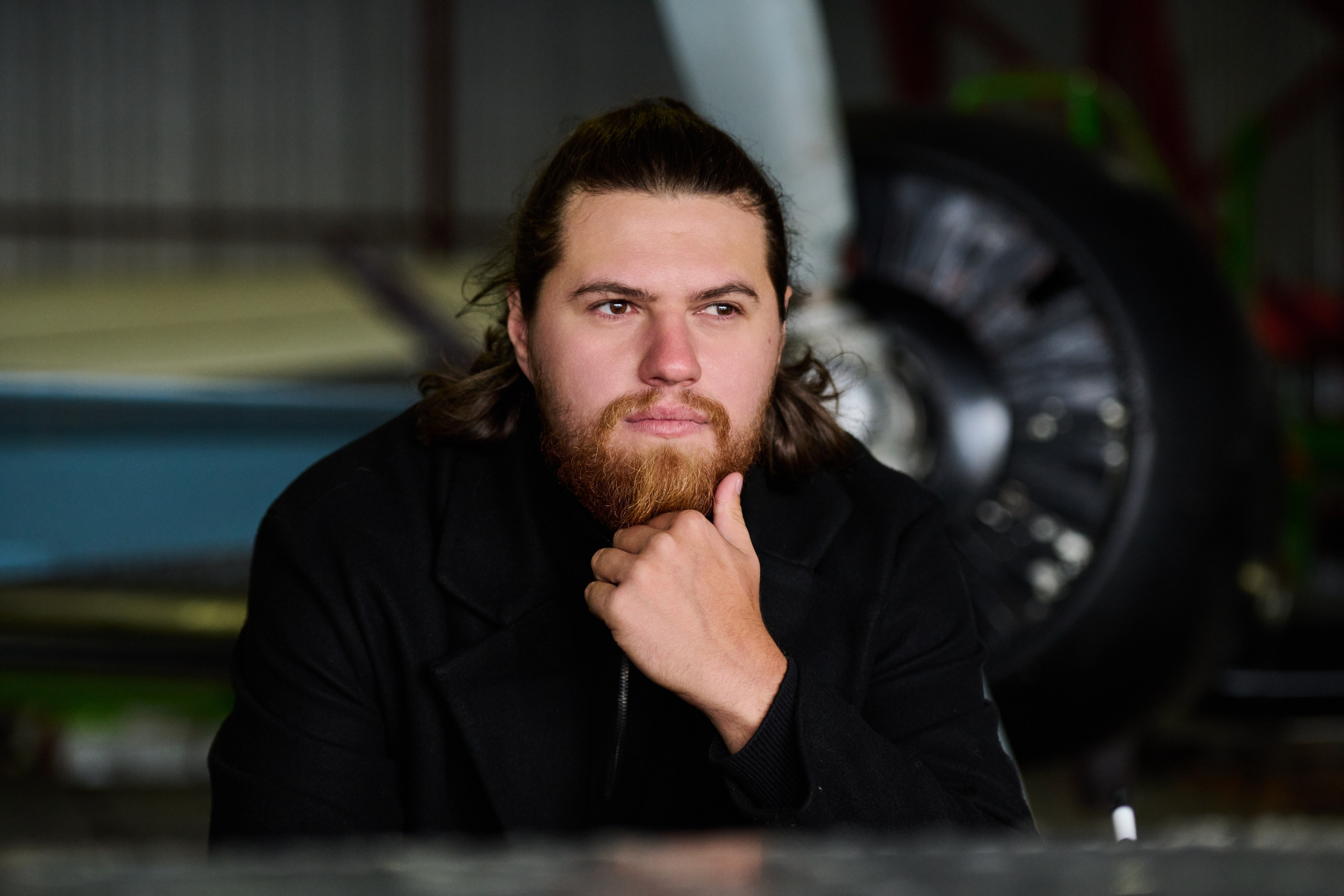 Фотосессия моделей в шубах на аэродроме. Репортажный и семейный фотограф — Шелихов Сергей