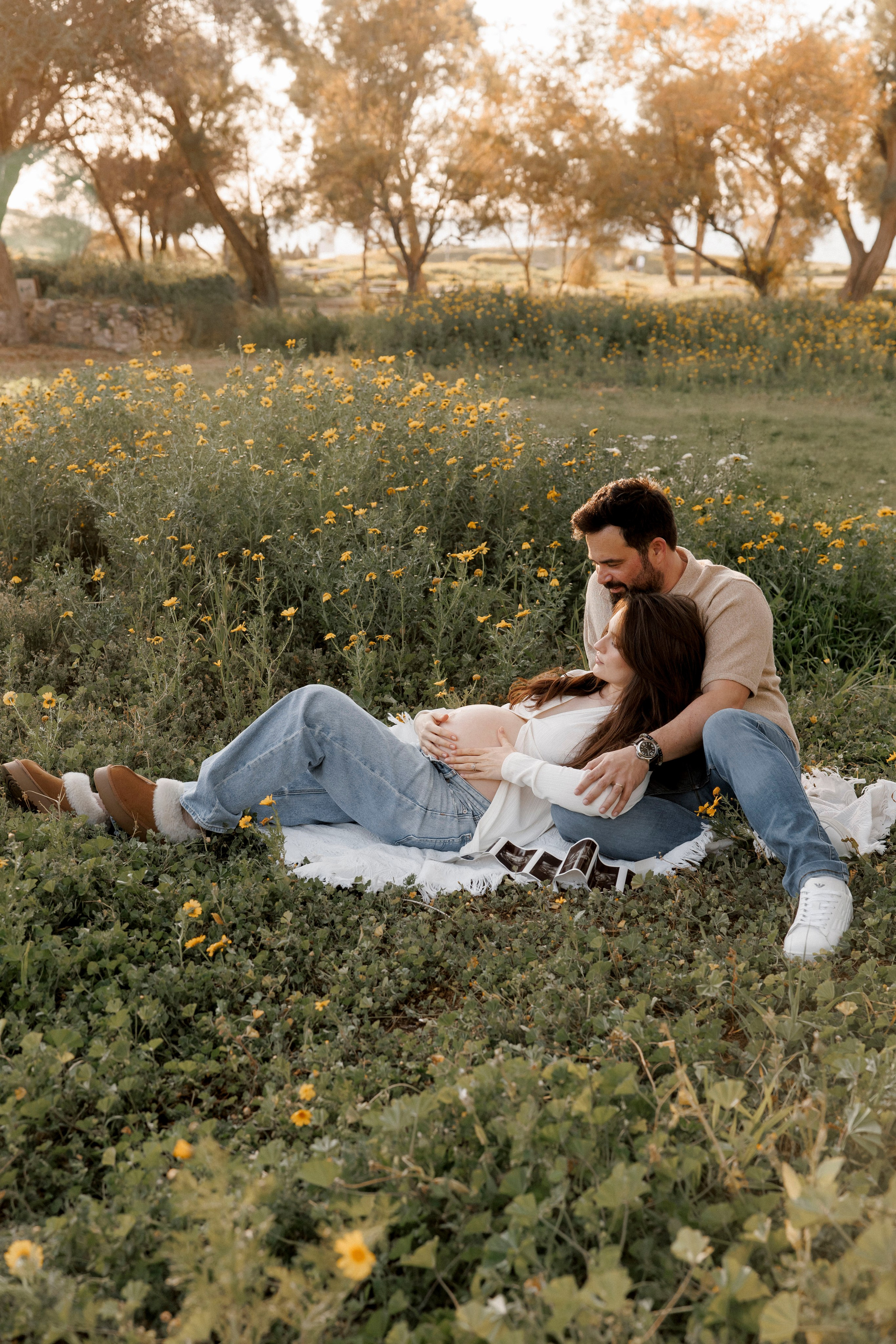 Pregnancy photoshoot (home/park/beach). Главная