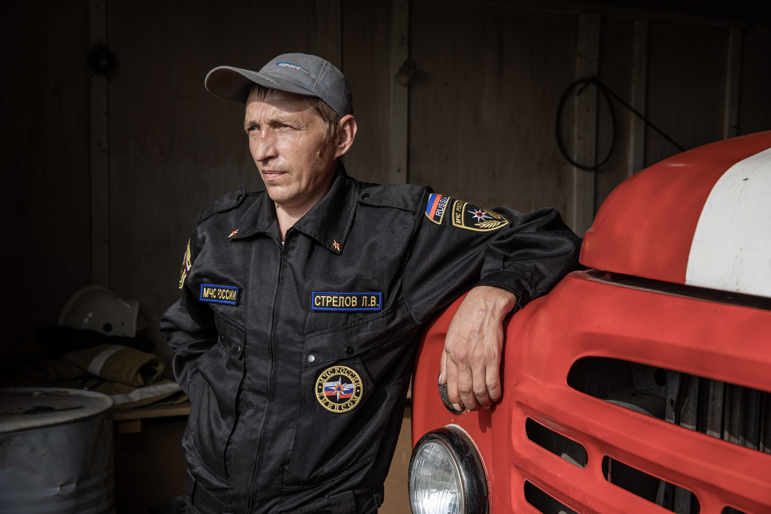 Добровольные пожарные. Yulia Nevskaya, documentary photographer and photojournalist