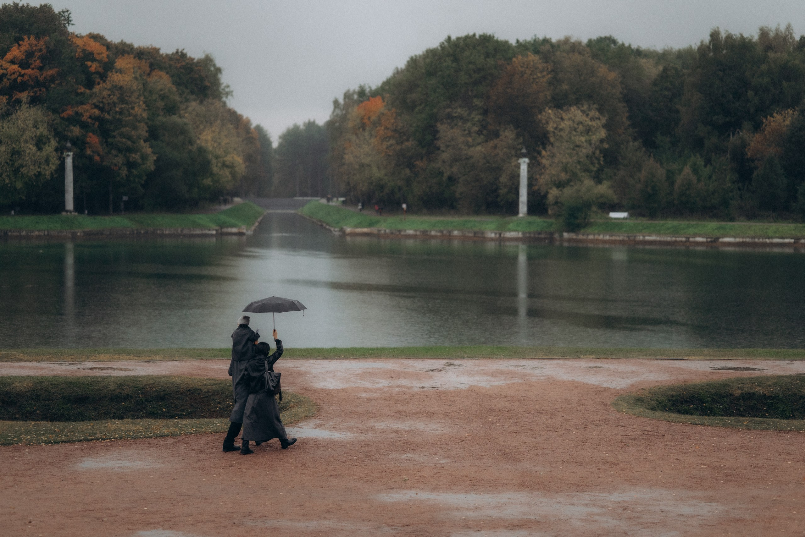 Семья на прогулке. Семейный и Lifestyle фотограф в Санкт-Петербурге