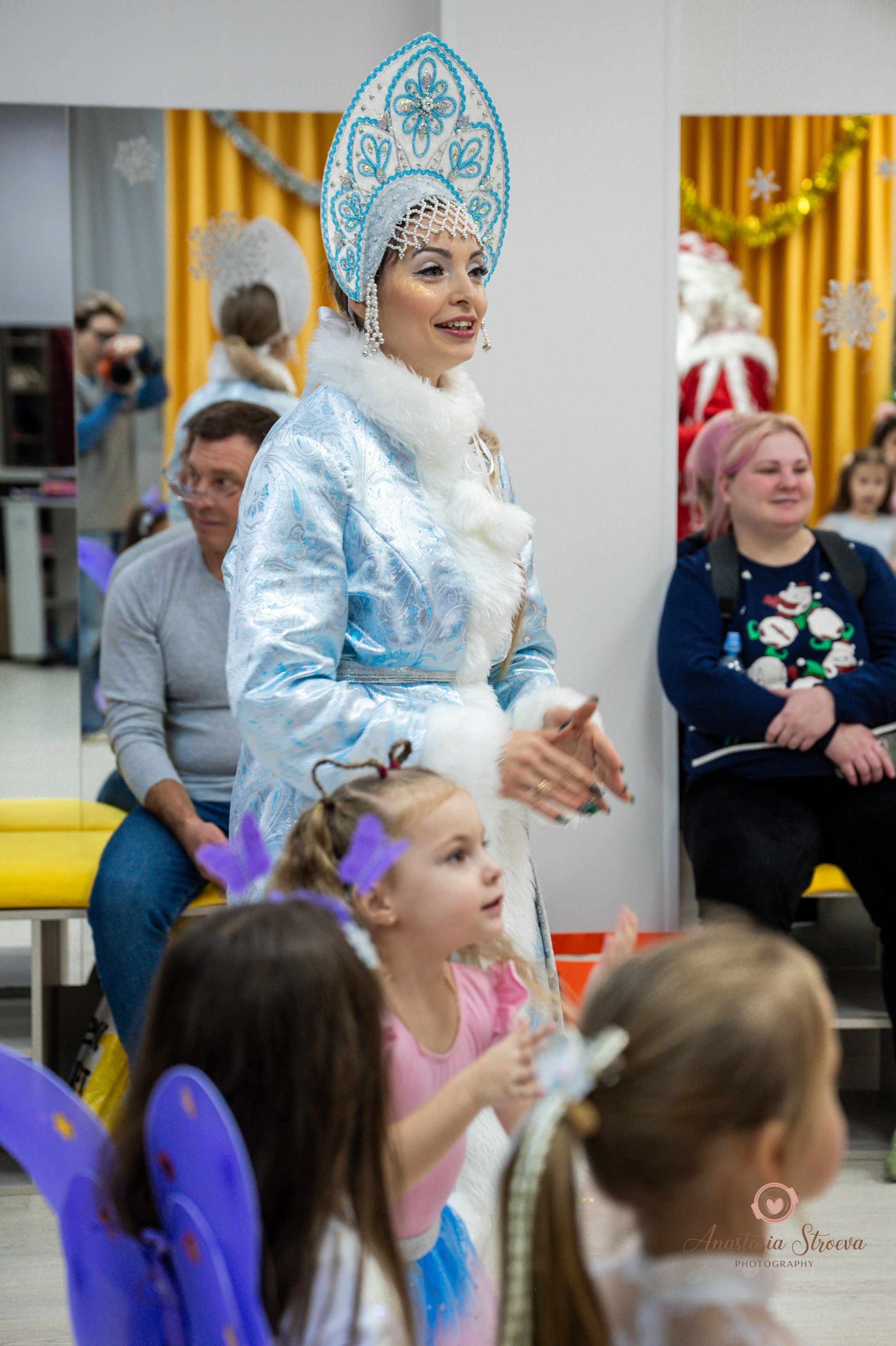 Новый год в танцах. Семейный и детский фотограф в Королеве, Москве и Московской области Строева Анастасия