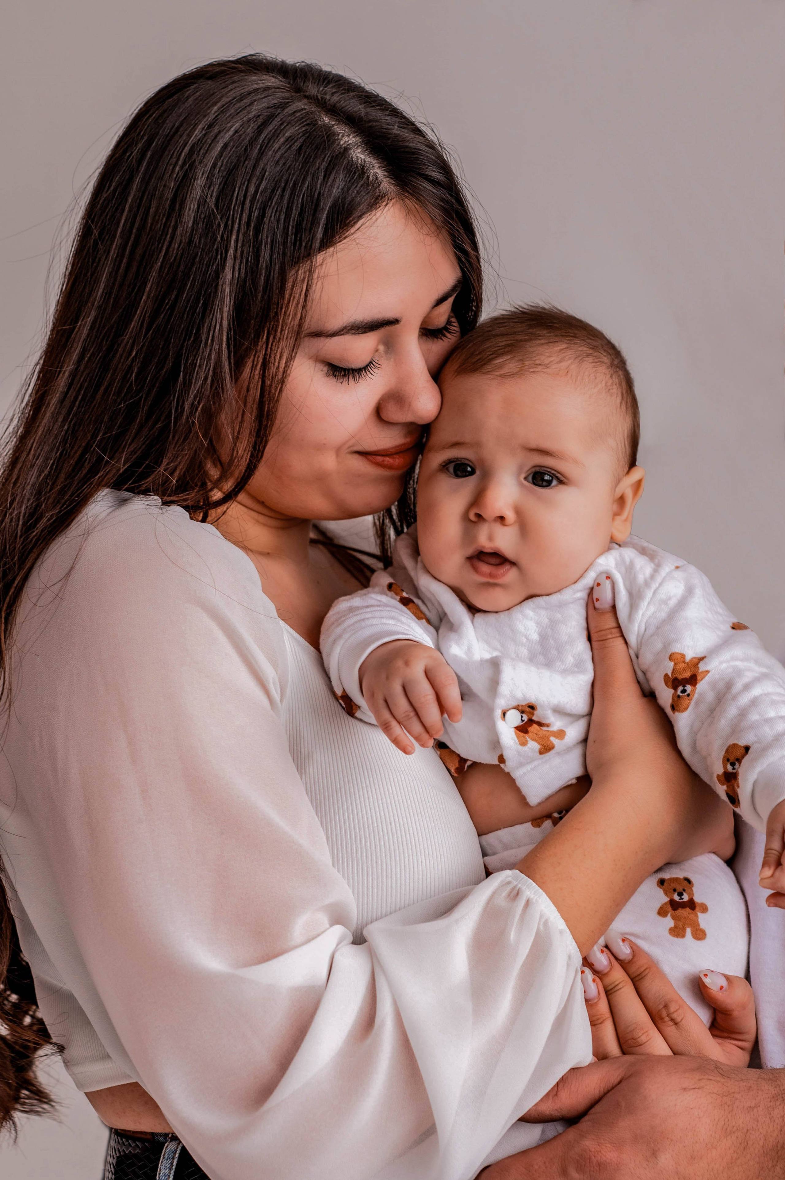 Алина и Кирилл с малышом. Семейный и свадебный фотограф в Абакане Юлия Су