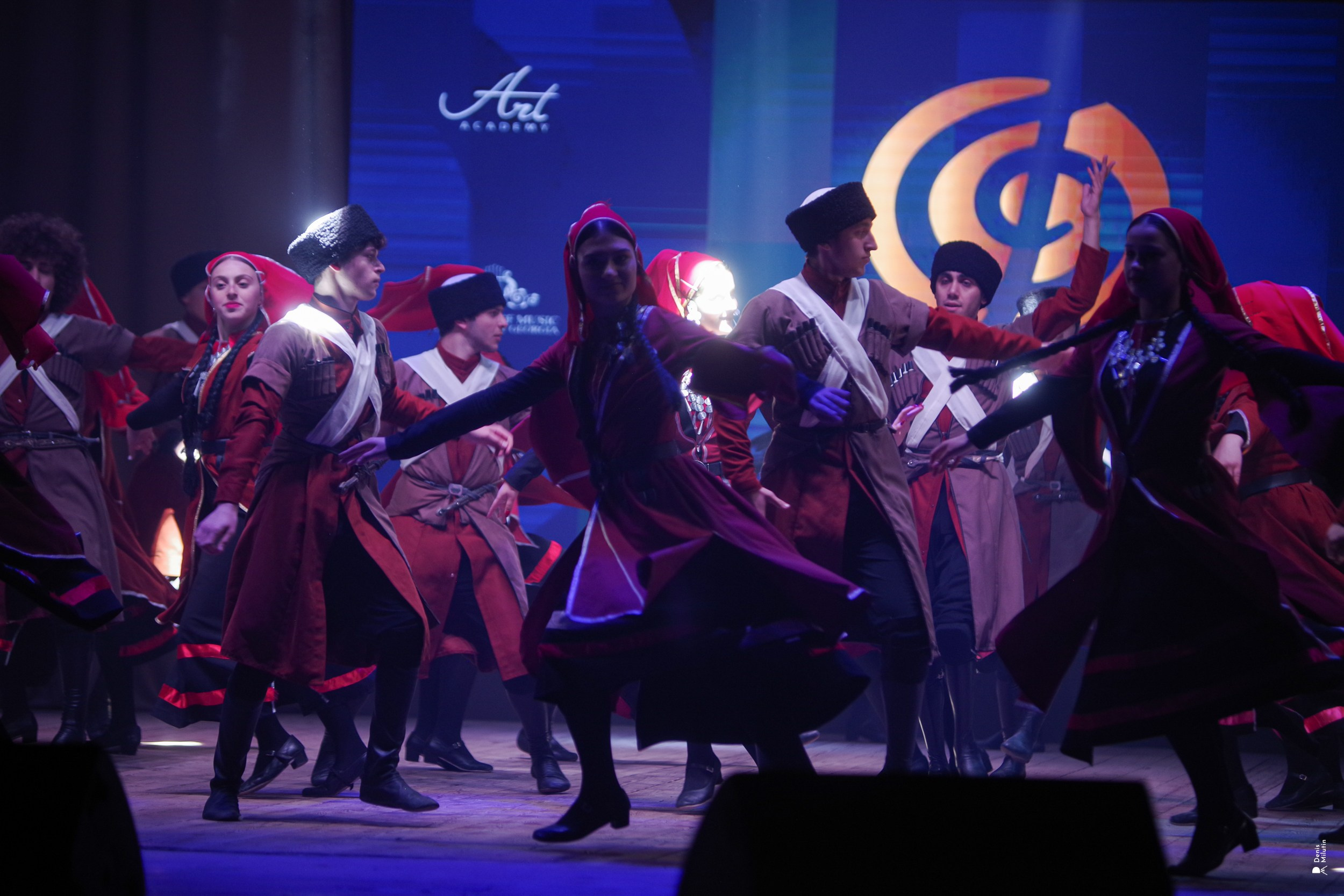 Танцы в Хоби. Портретный фотограф Денис Милютин