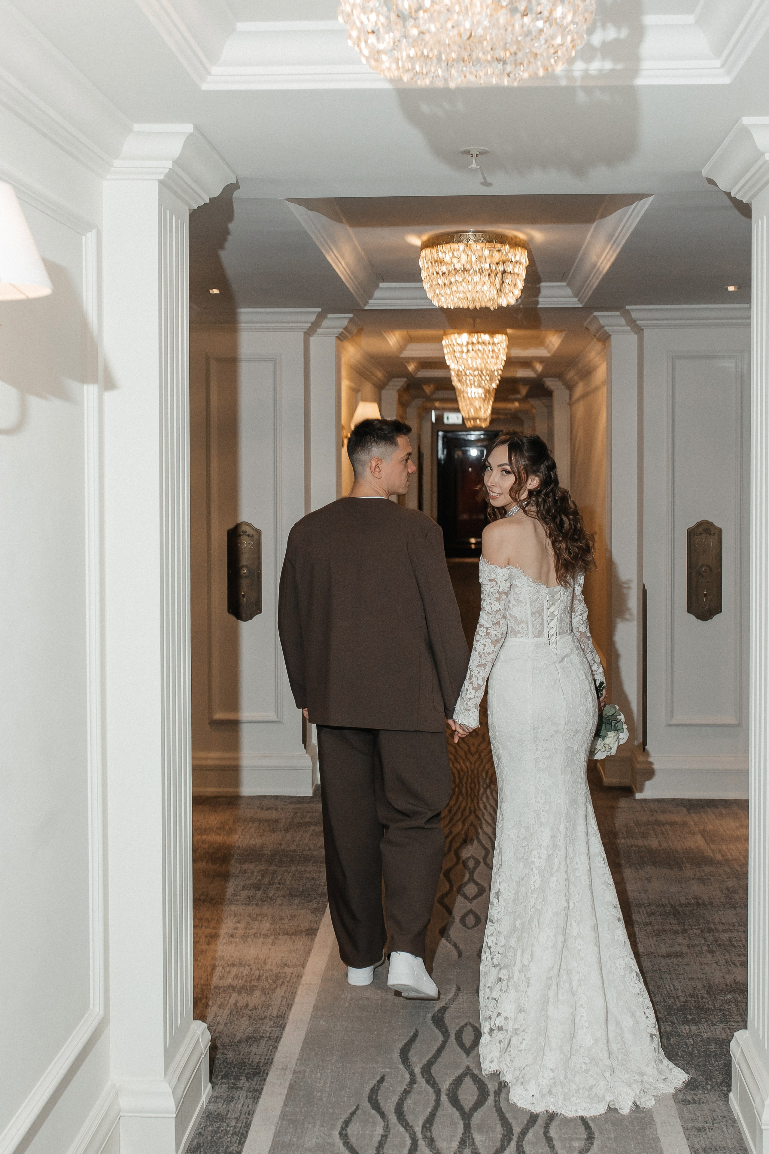 Свадебная фотосессия в отеле Карлтон Москва