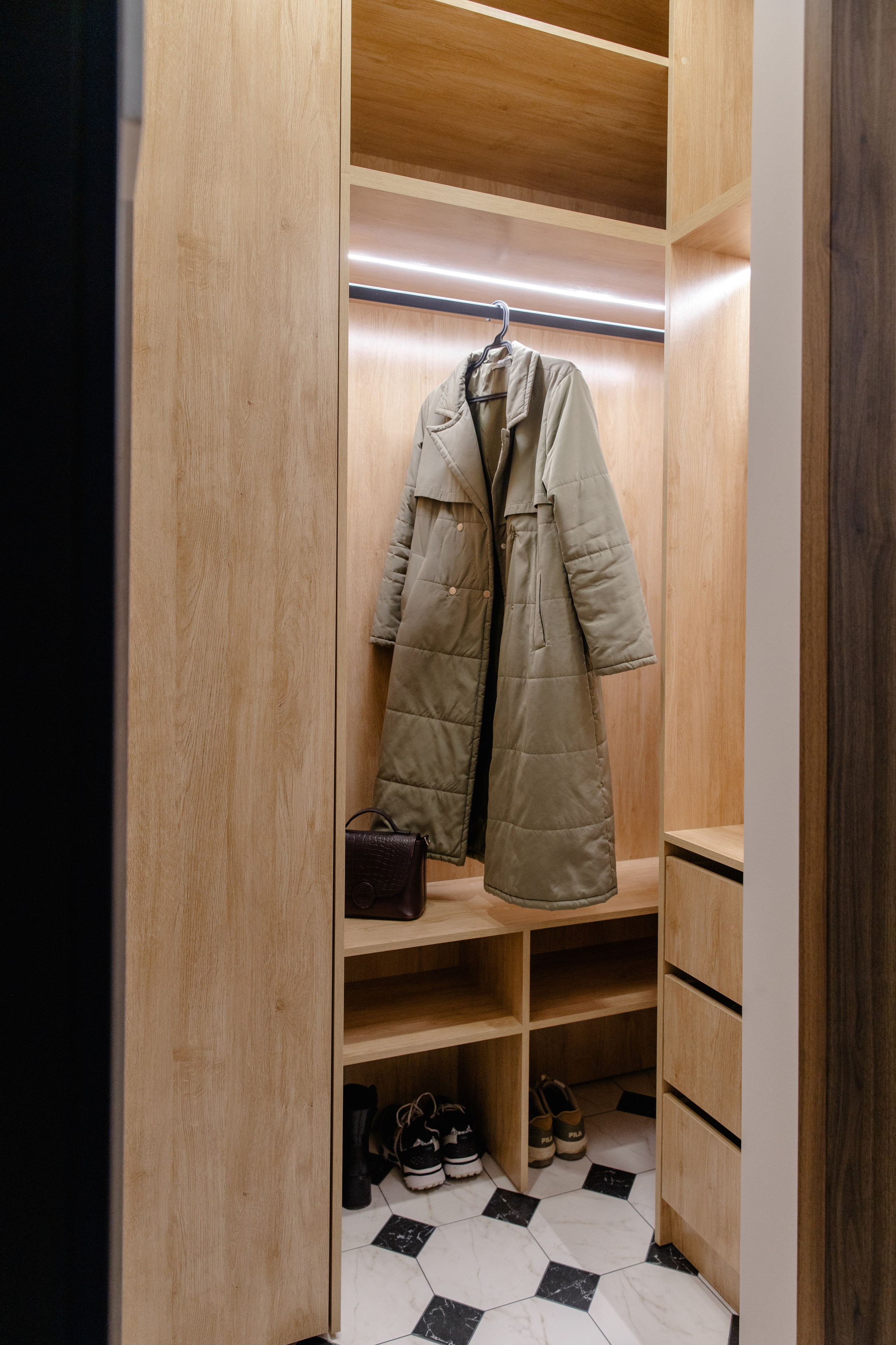 Михайловский Парк. ГУДРУМ — Мебель на заказ в Томске | Кухни | Шкафы | Стулья и Столы