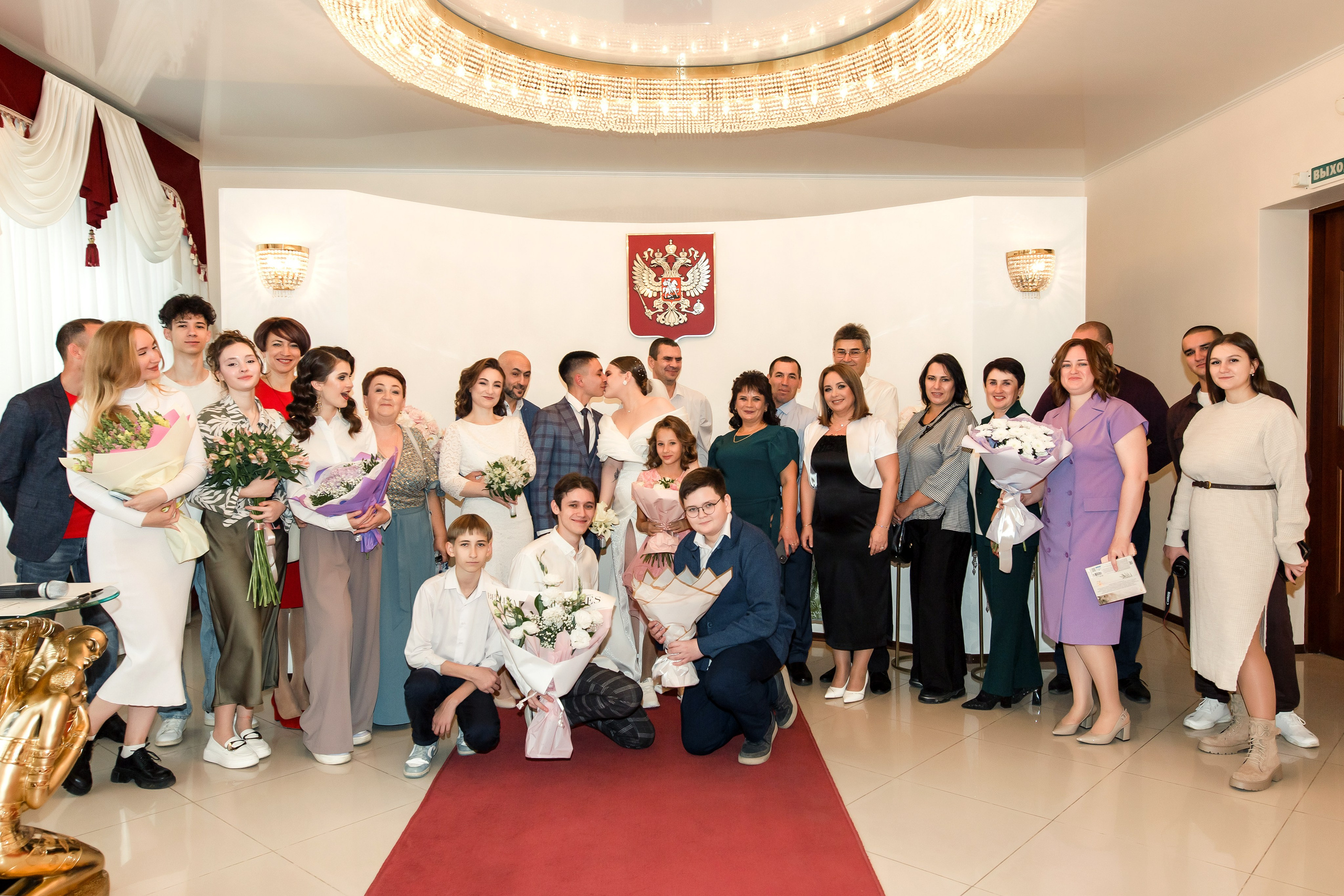 Свадебная фотосессия Елены и Константина 18.10.2024. Женский фотограф в Оренбурге Ирина Заводчикова