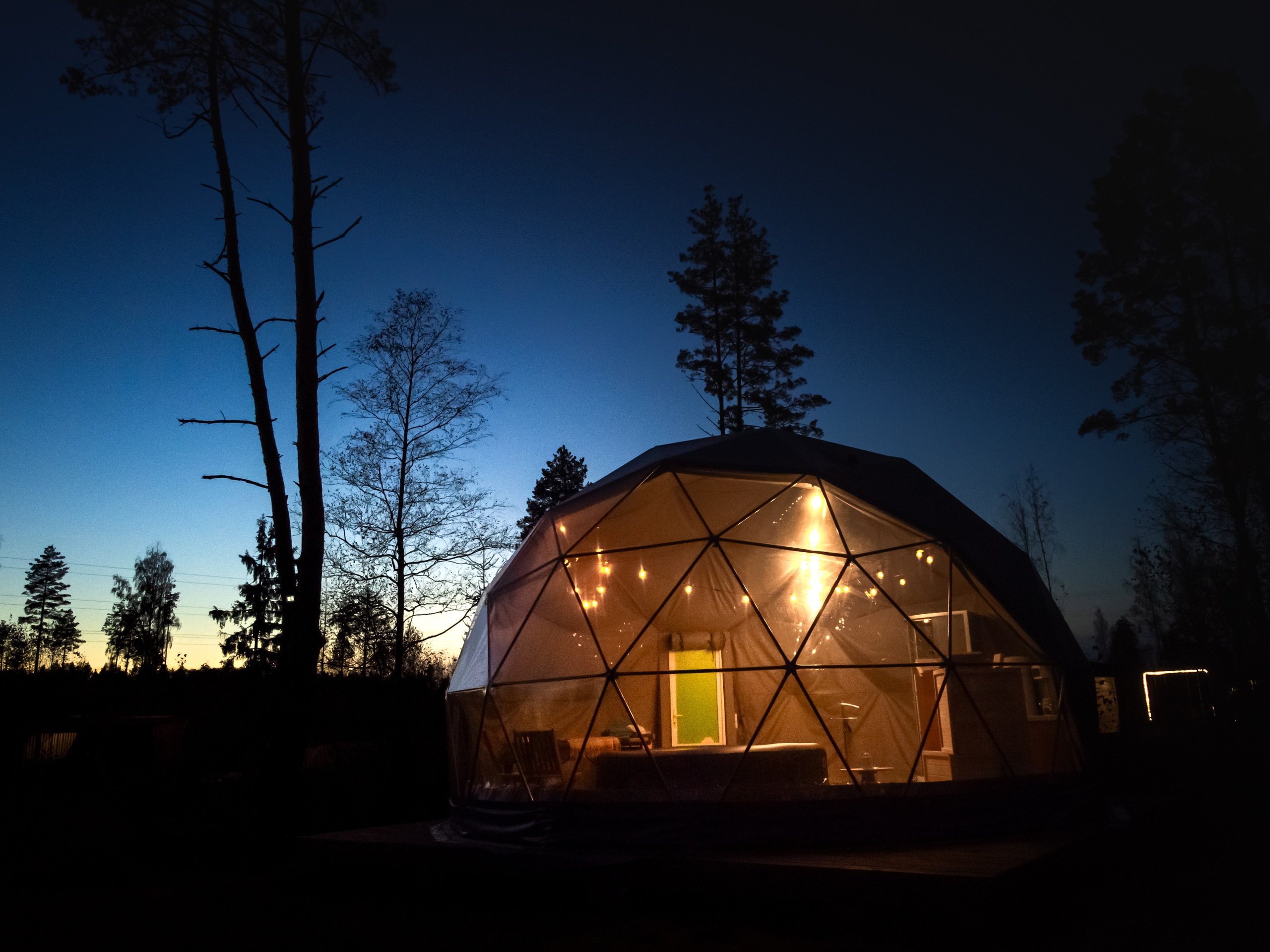 СПА купол, трава, лето, лес, природа, база отдыха, загородный клуб, "ПОБЕГ ИЗ ГОРОДА", ночь