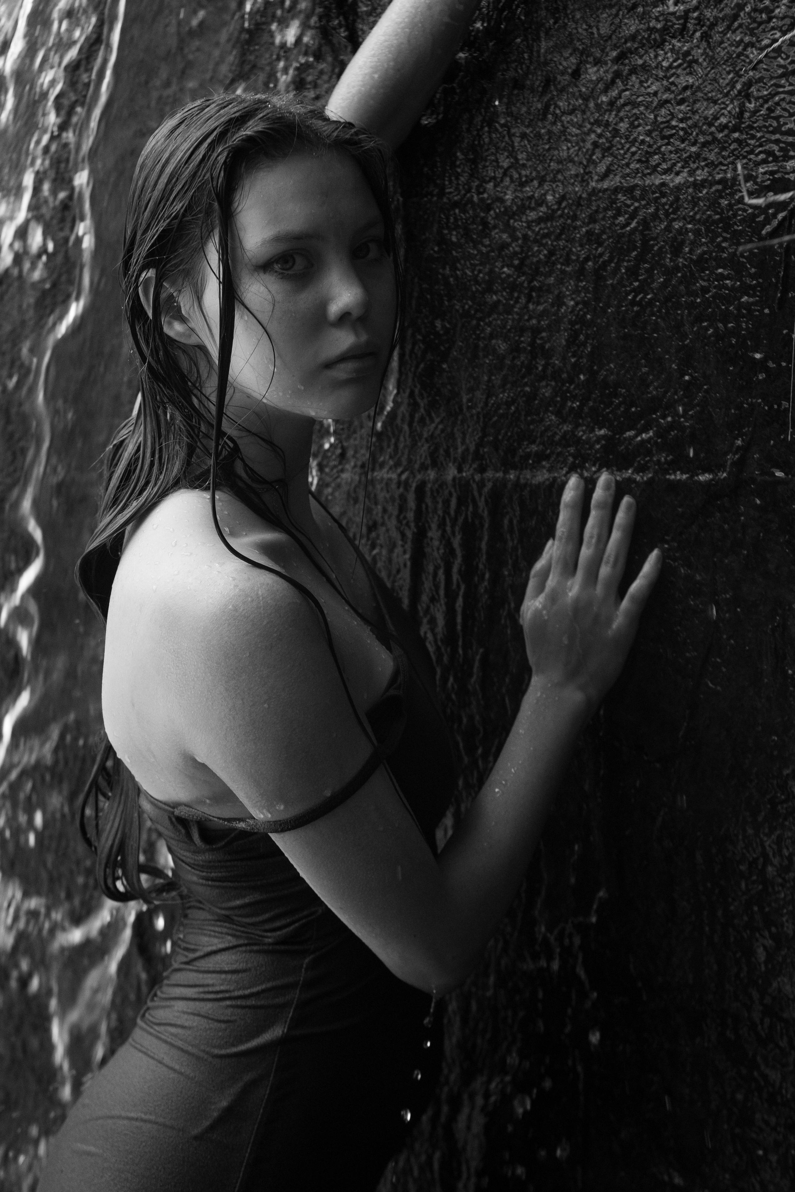 Дарна на водопаде. Фотограф Коробова Екатерина