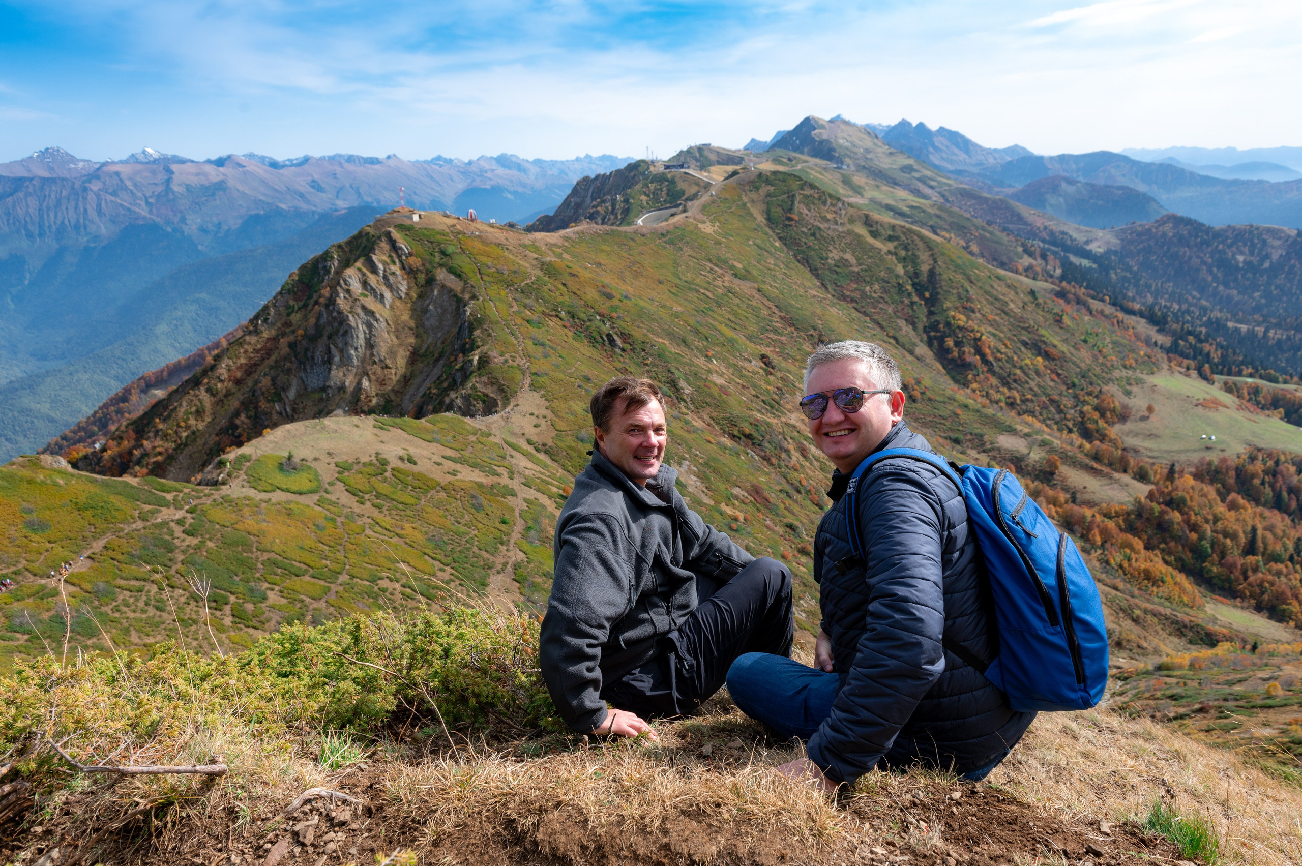Хайкинг по трем курортам Красной Поляны 2022. Репортажный фотограф в Красной Поляне и Сочи Павлюченко Екатерина