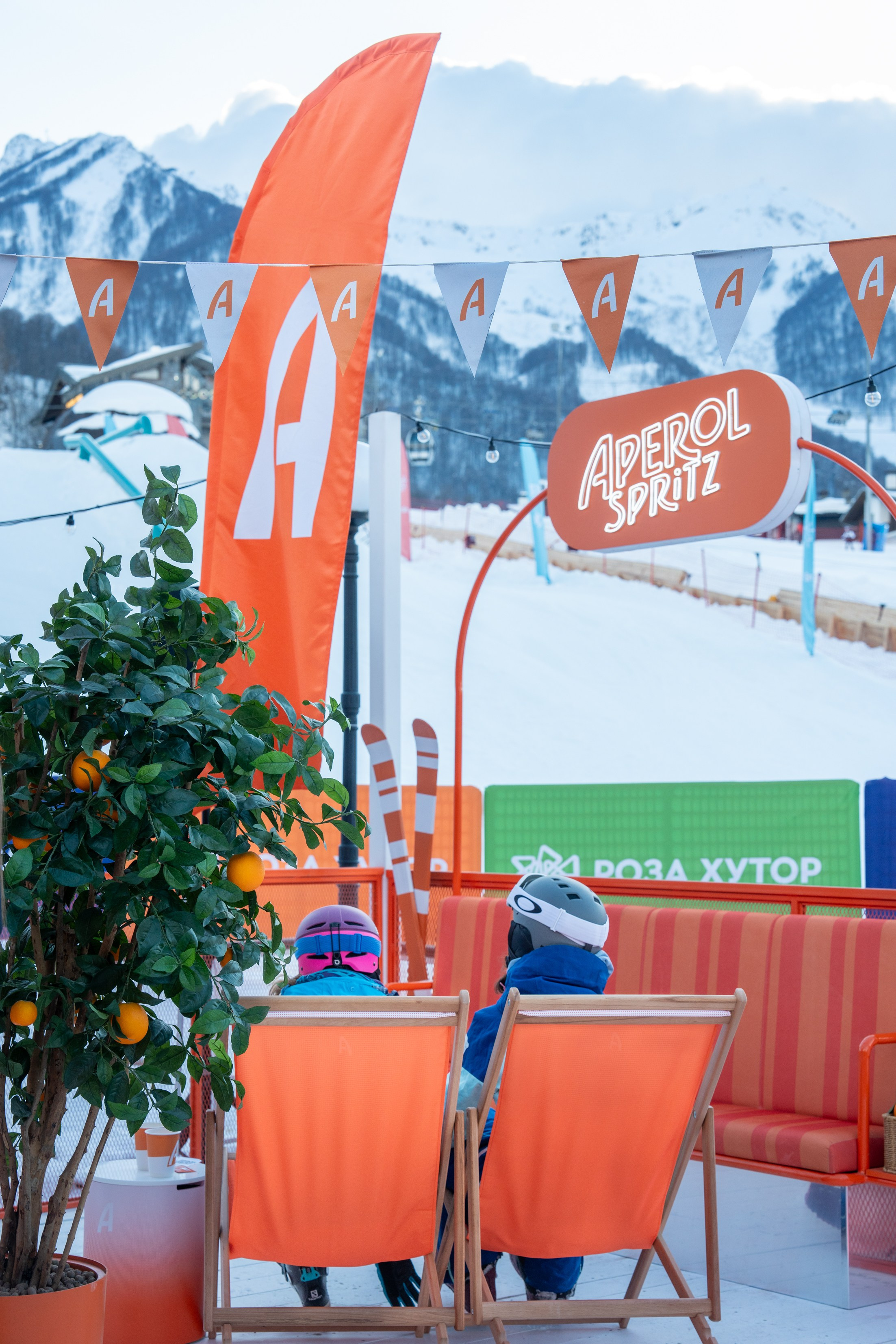 Фотоотчет партнерской интеграции Aperol Spritz на Роза Фест 2025. Репортажный фотограф в Красной Поляне и Сочи Павлюченко Екатерина