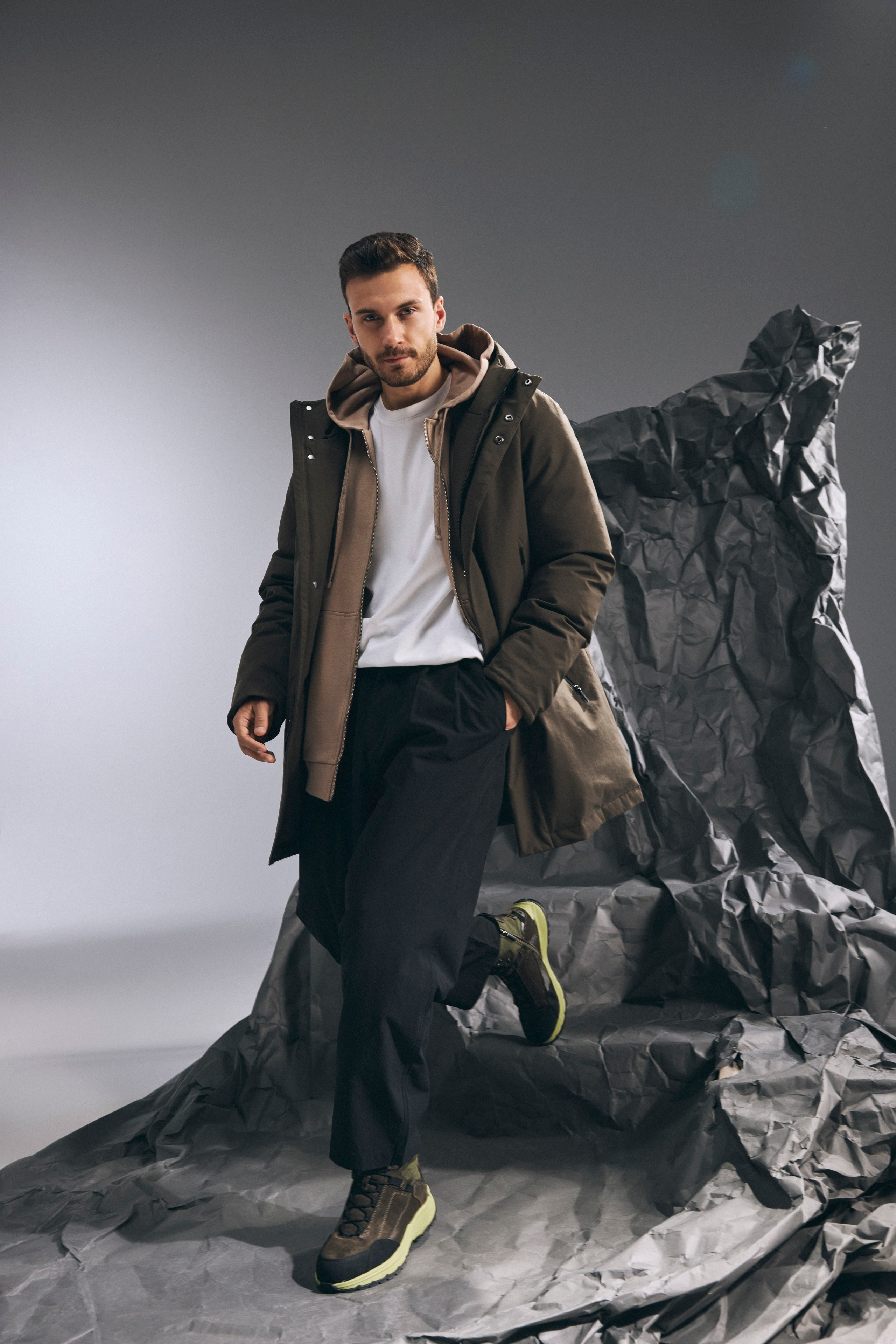 Портфолио Парня модели Глеб Русанду. Продакшен г. Москва съемка мужской одежды, мужские модели, фото и видео, организация под ключ