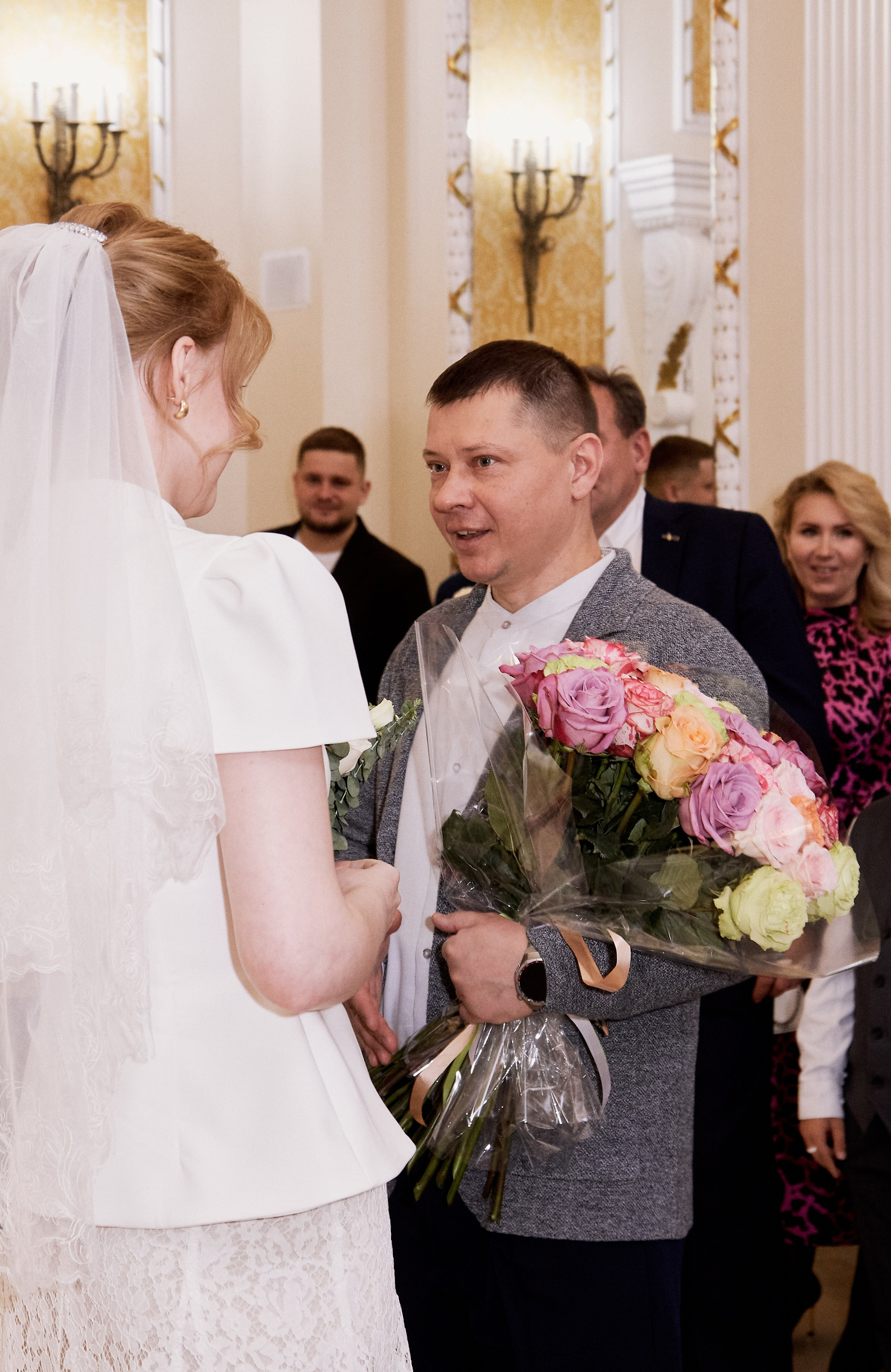 Свадебная роспись в раменском ЗАГСе. Свадебный фотограф в Москве Приятелева Ангелина