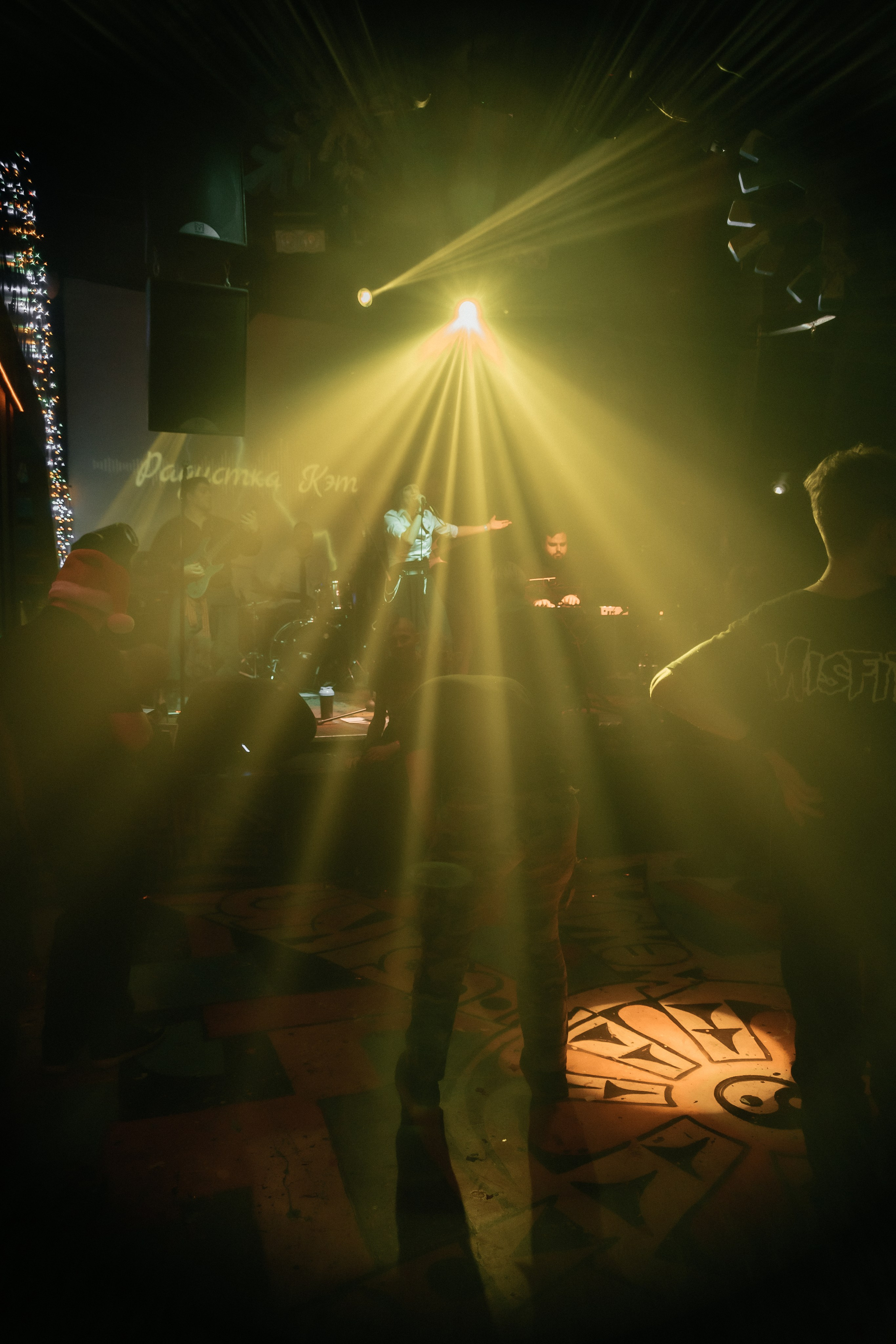 Радистка Кэт. Рок-ёлка, клуб-галерея Эрмитаж. 21.12.2024. Фотограф Регина Крикунова г. Красноярск