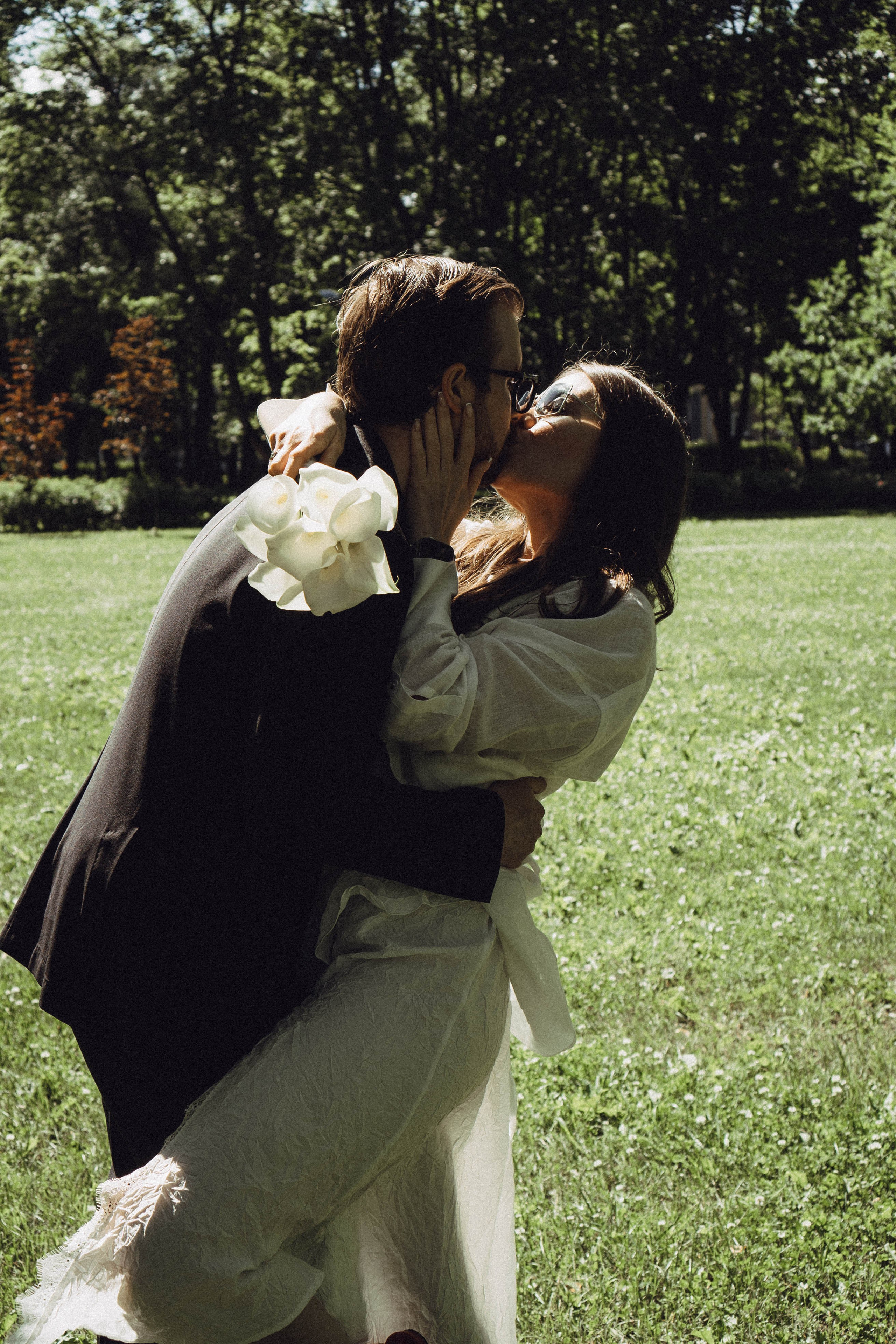 СВАДЕБНАЯ СЬЕМКА В ПАРКЕ ПОБЕДЫ И ПРОГУЛКА ПО МОСКОВСКОМУ ПРОСПЕКТУ. Профессиональный фотограф, Санкт-Петербург — Виктория Богомолова