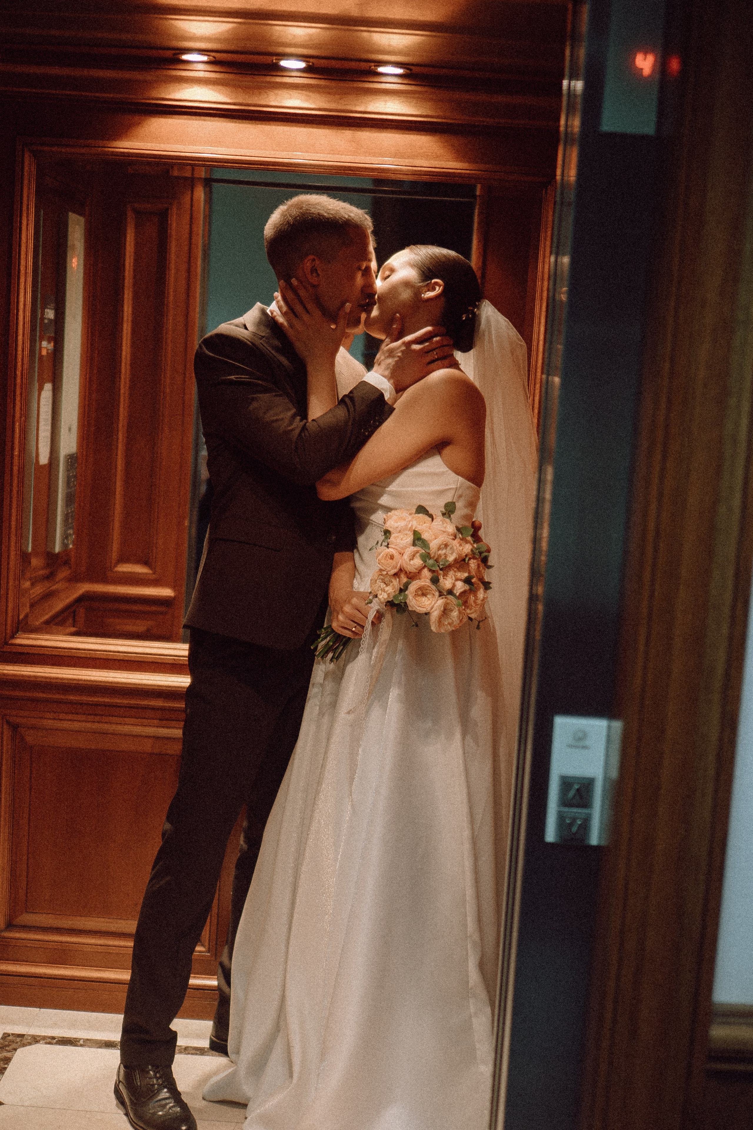 ЗАГС И ПРОГУЛКА 2 ЧАСА. Профессиональный фотограф, Санкт-Петербург — Виктория Богомолова