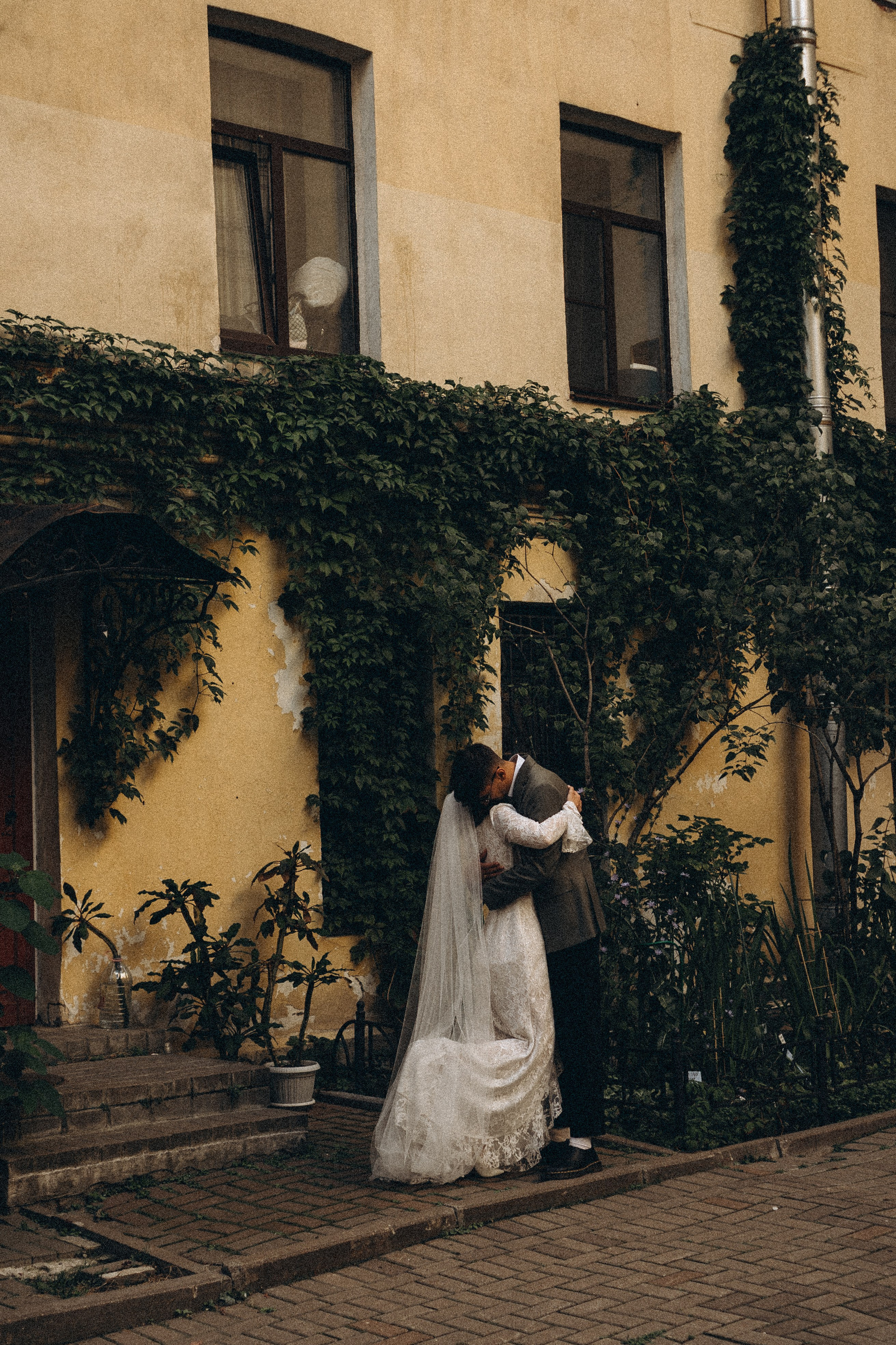 СВАДЕБНАЯ ПРОГУЛКА ВОЗЕ ИСАИКЕВСКОГО СОБОРА АСТОРИИ И ЗАКОНОДАЛЕТНОГО СОБРАНИЯ. Профессиональный фотограф, Санкт-Петербург — Виктория Богомолова