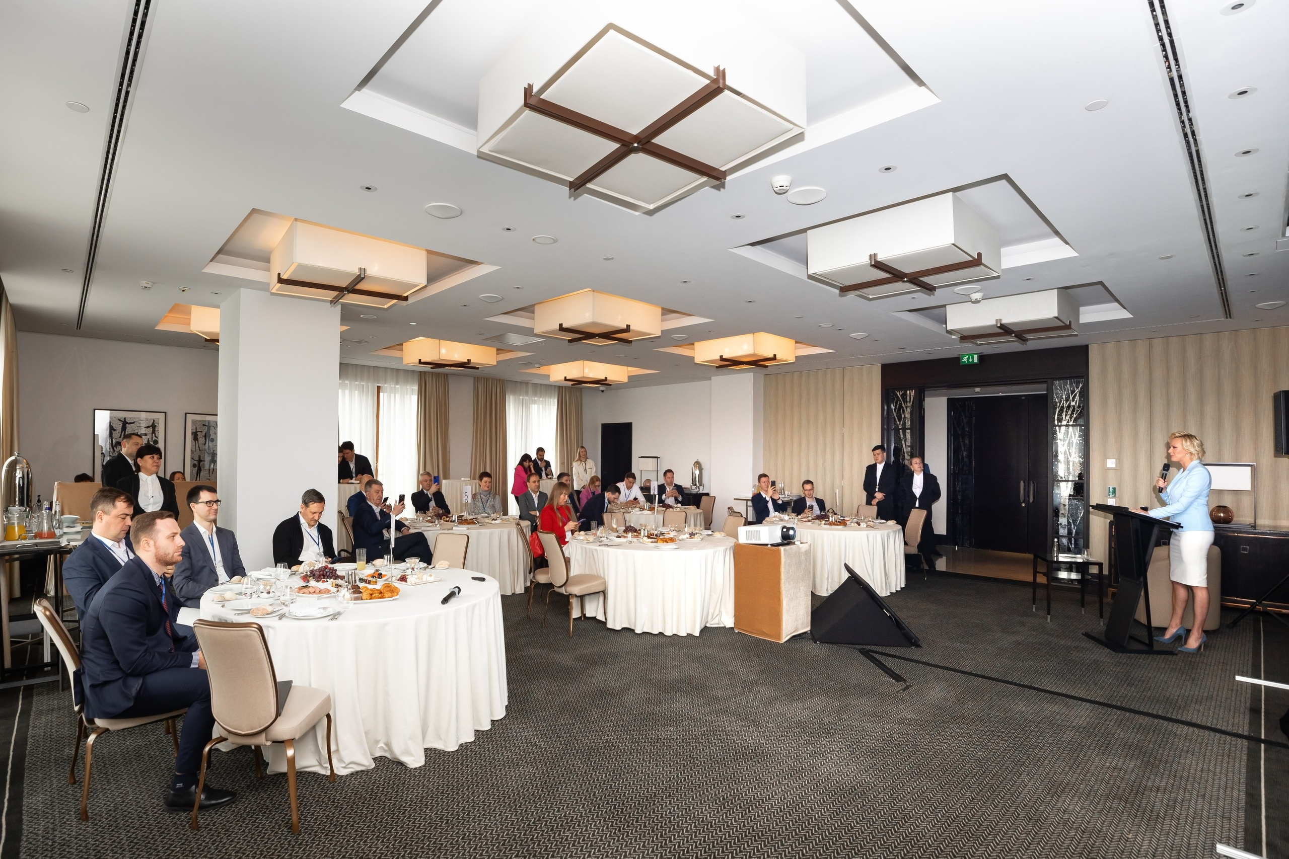 Бизнес-завтрак. Фотограф в Москве — Максим Тарасенко